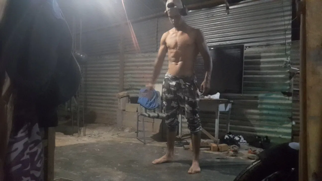 7txhNKDqfxkeYMSs_VideoCapture_20250827-194555.webp