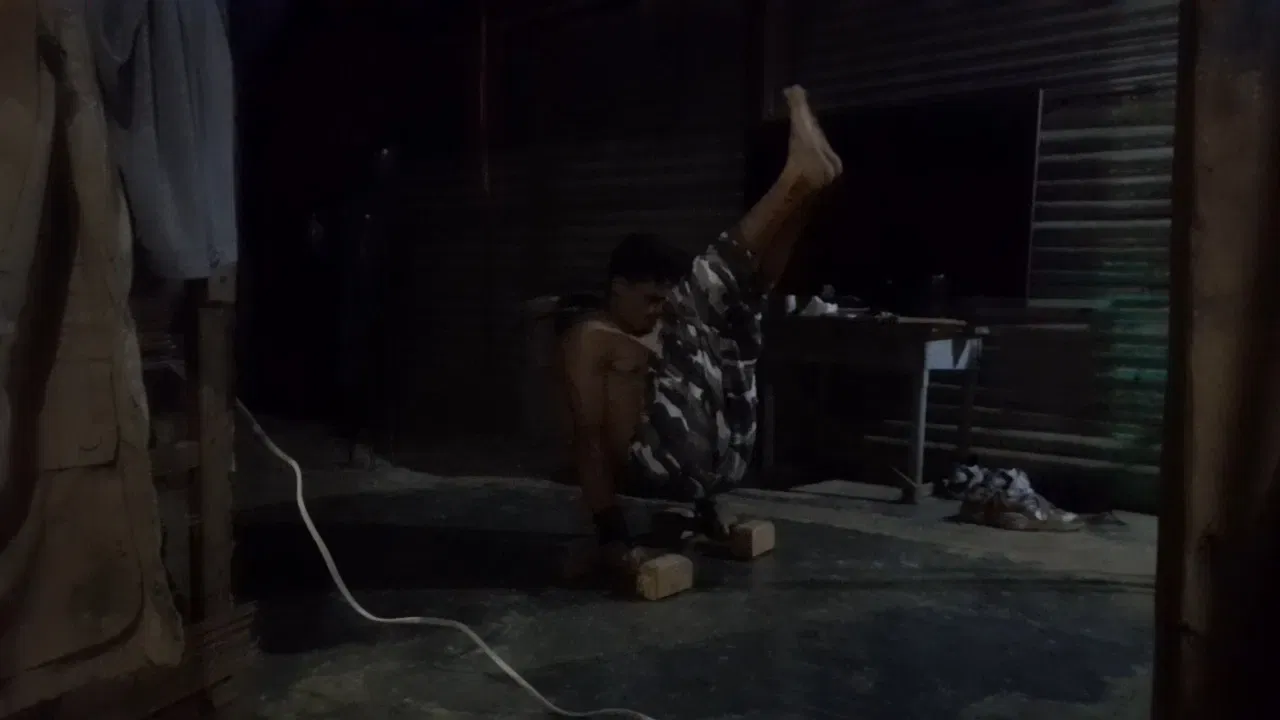 I1u2GGob9VPYygsp_VideoCapture_20250901-221530.webp