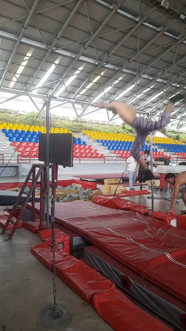 J1G8sNKeU1Rres0m_VideoCapture_20250905-224314.webp