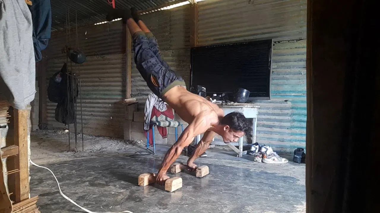 LvWmHqHoThhuAzaz_VideoCapture_20250903-174727.webp
