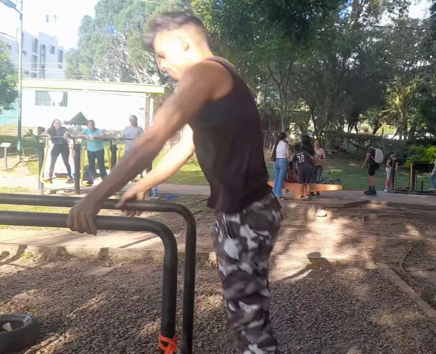 uYANH25sG53OH82Z_VideoCapture_20250917-194411.webp