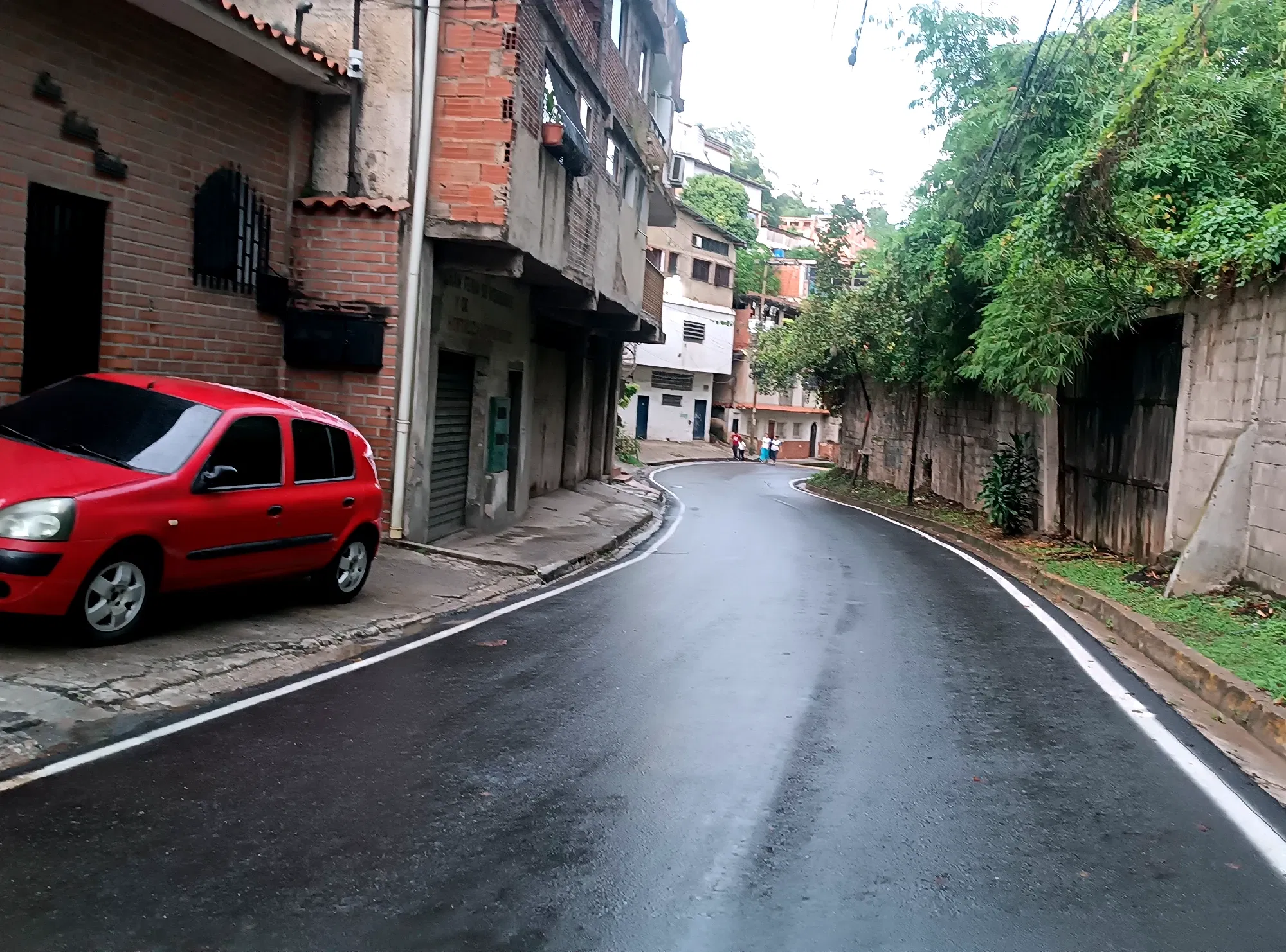 c6Adkpq635UpUiou_1002303007.webp