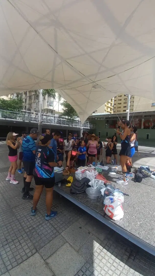 lBNhbHCNbuAkjUwo_1002169981.webp