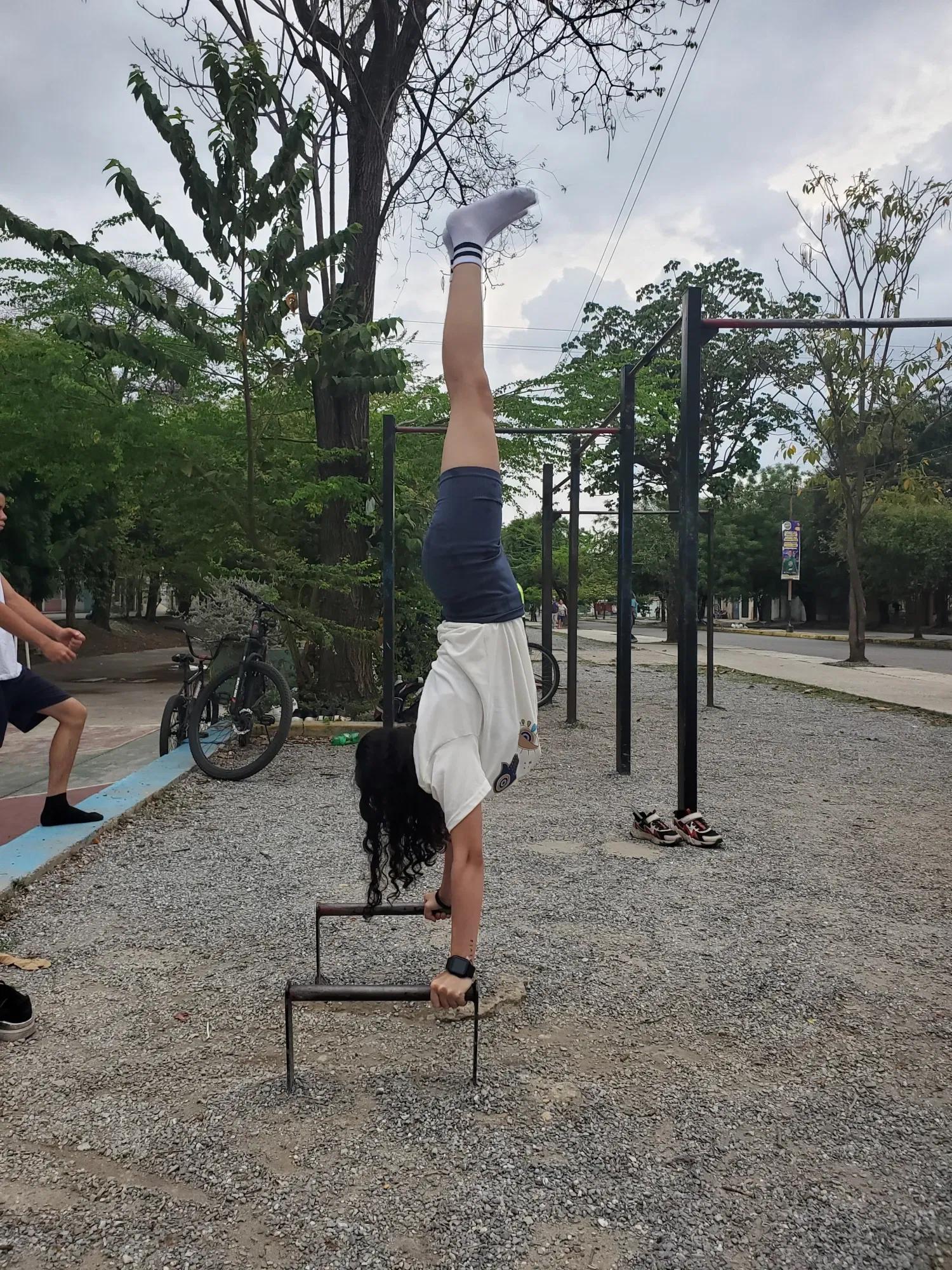 Vgx823La5Viodx4g_20250430_180917.webp