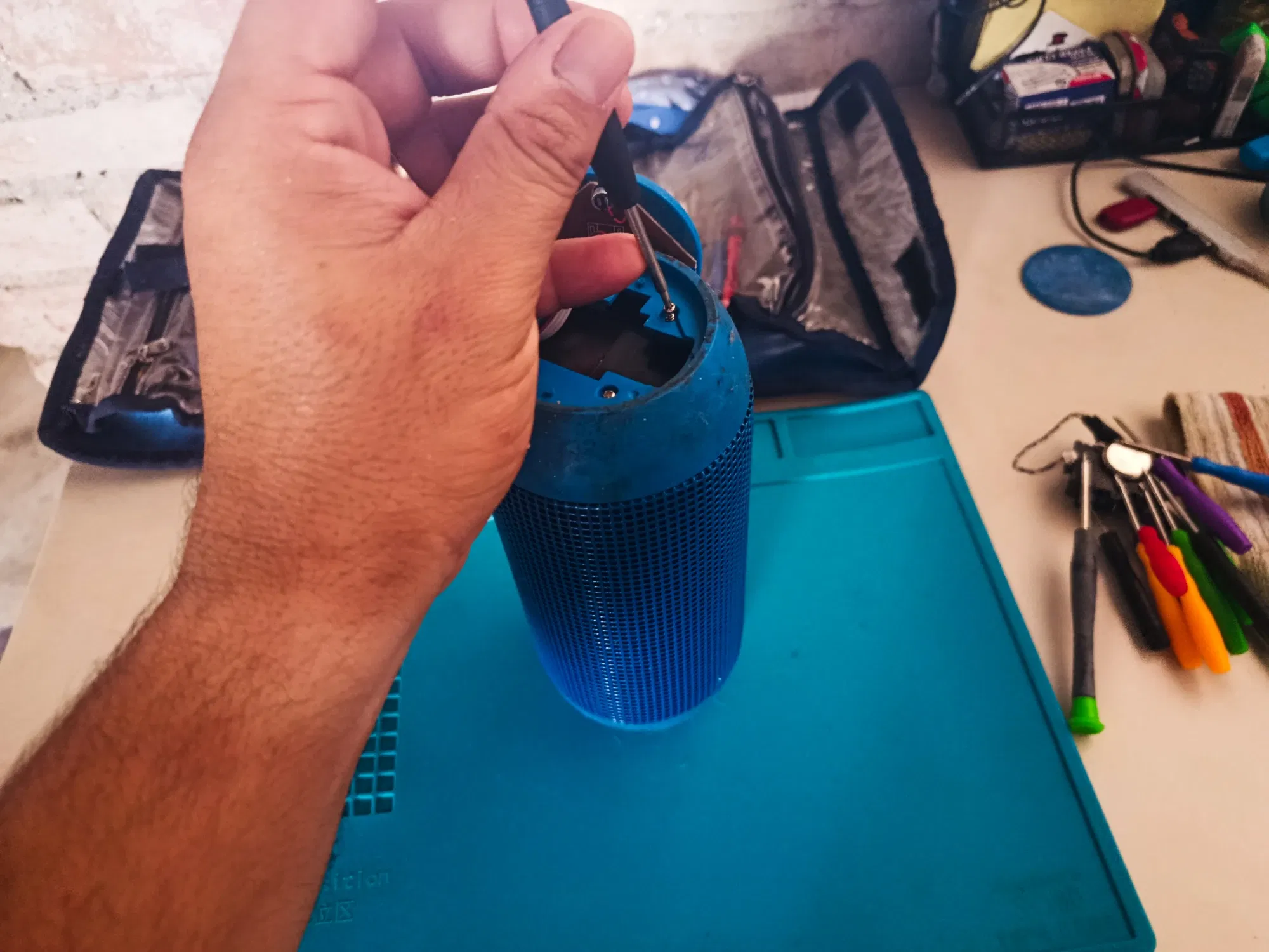 Reparando una corneta [ESP-ENG]