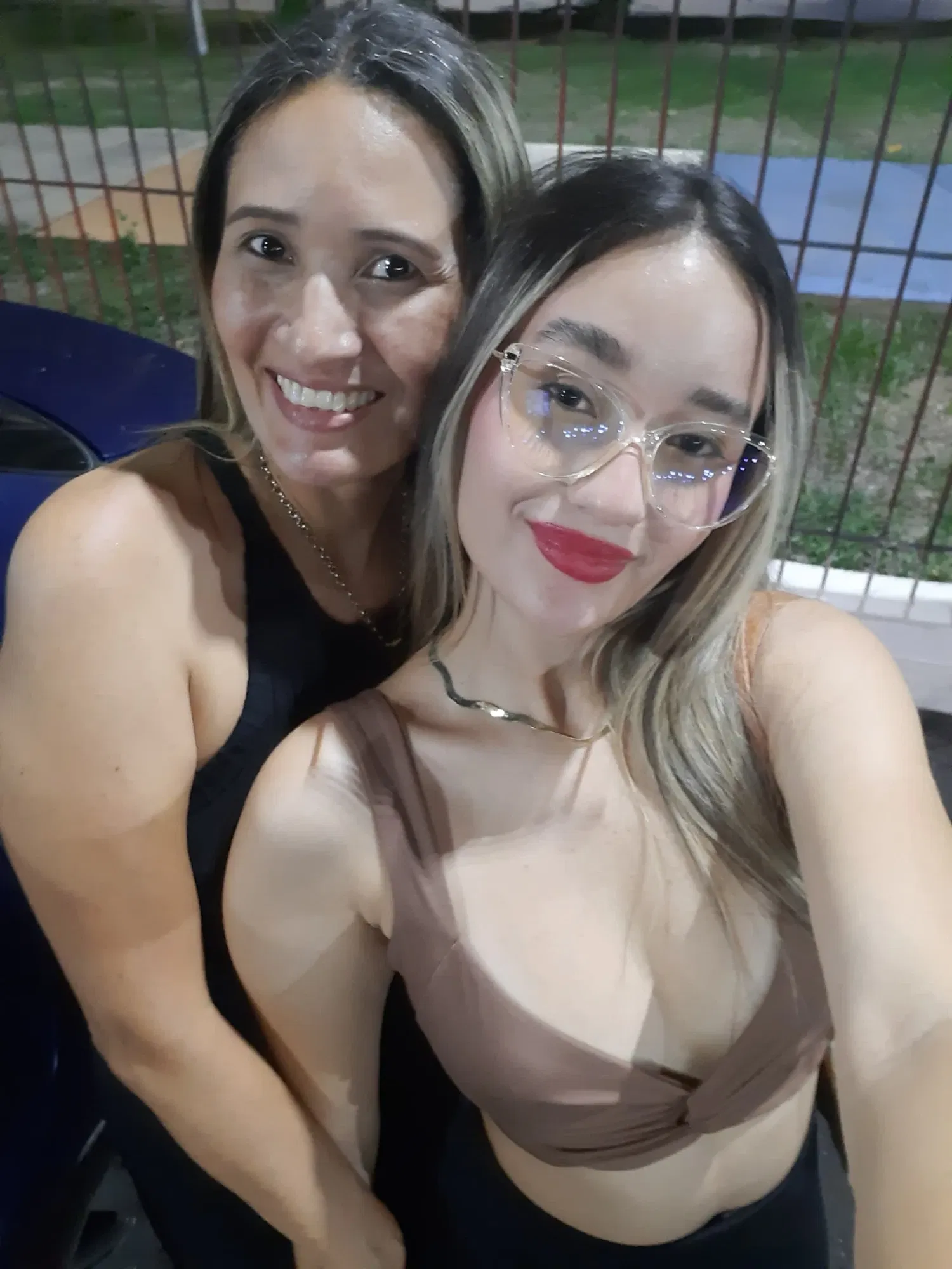 HNJVdJ1ZLgrlayNg_1001063343.webp/