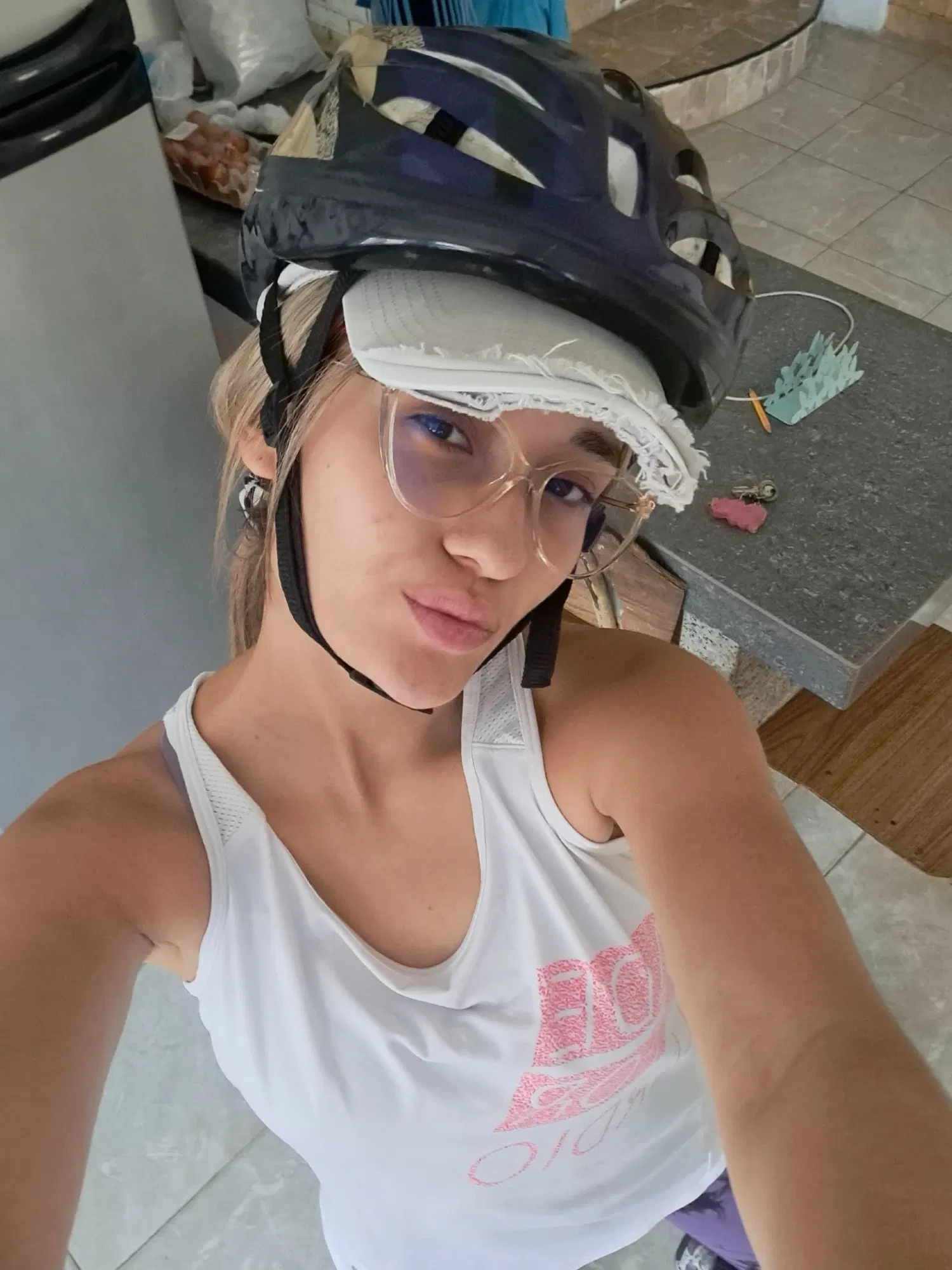 bfzf8951XqiDGWHX_1001341497.webp