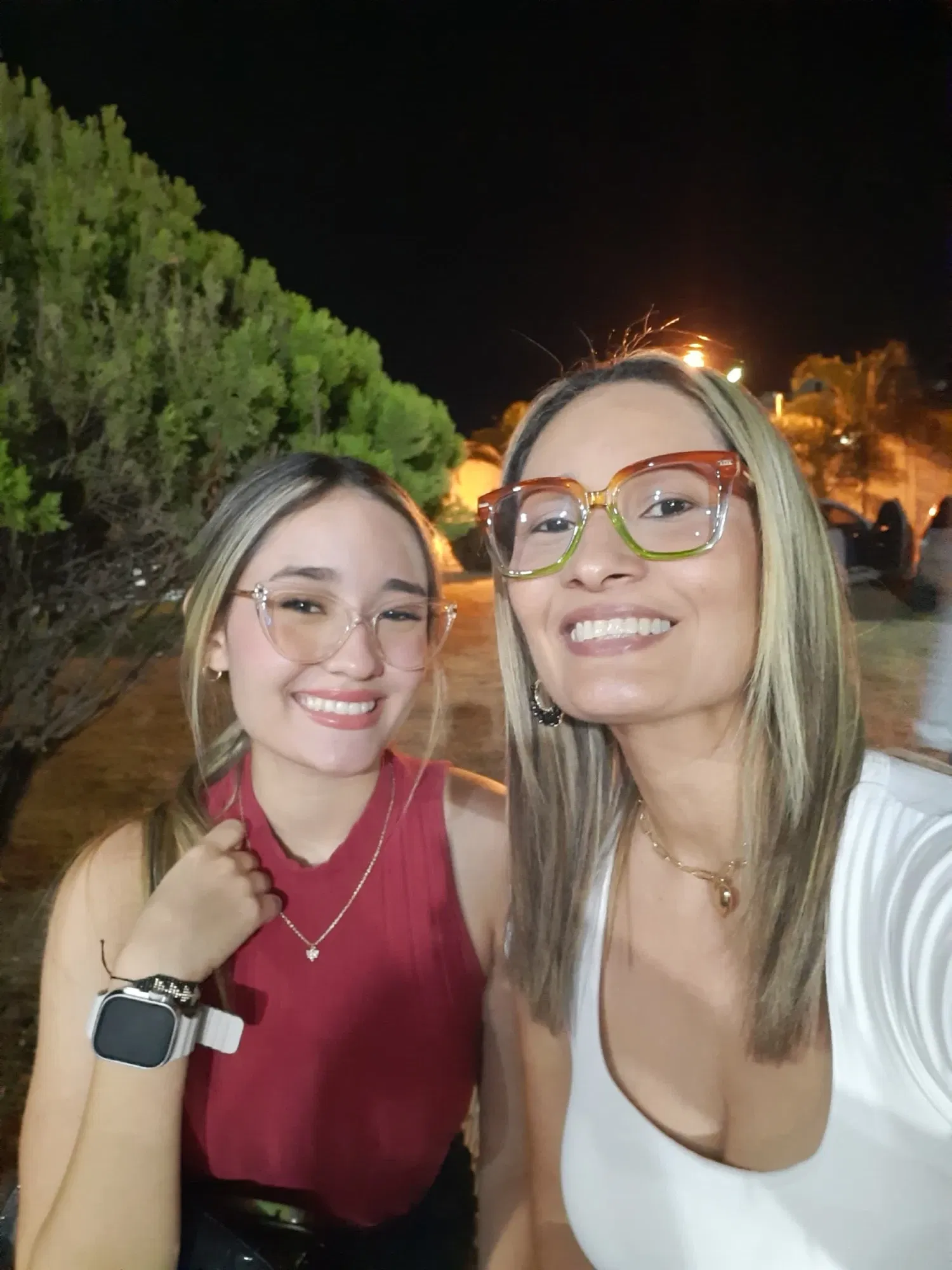jjAYnAlqu2icPPmU_1001062049.webp