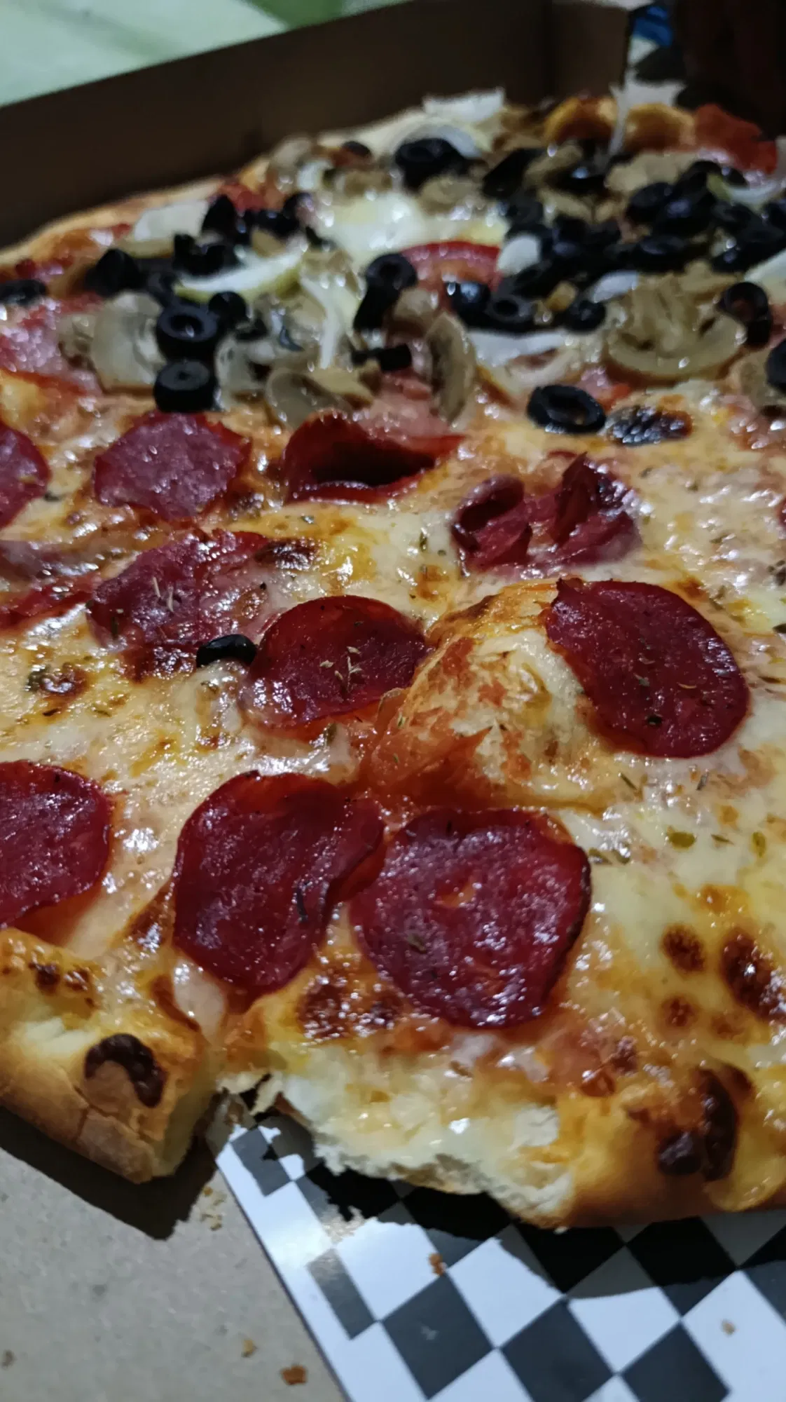 yRJCFshKDyFnpxvc_1000318924.webp
