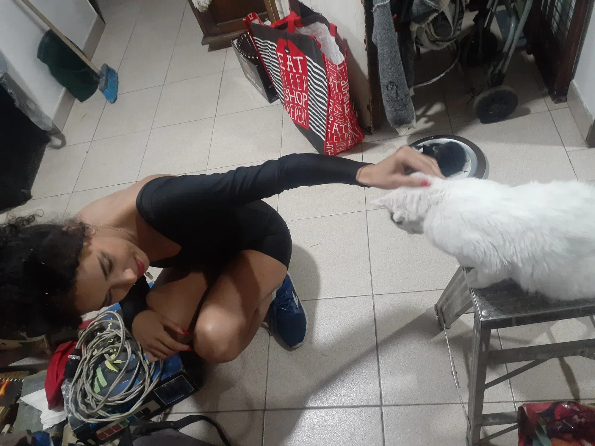 nVkyh8w4NodCISdh_IMG-20251001-WA0118.webp