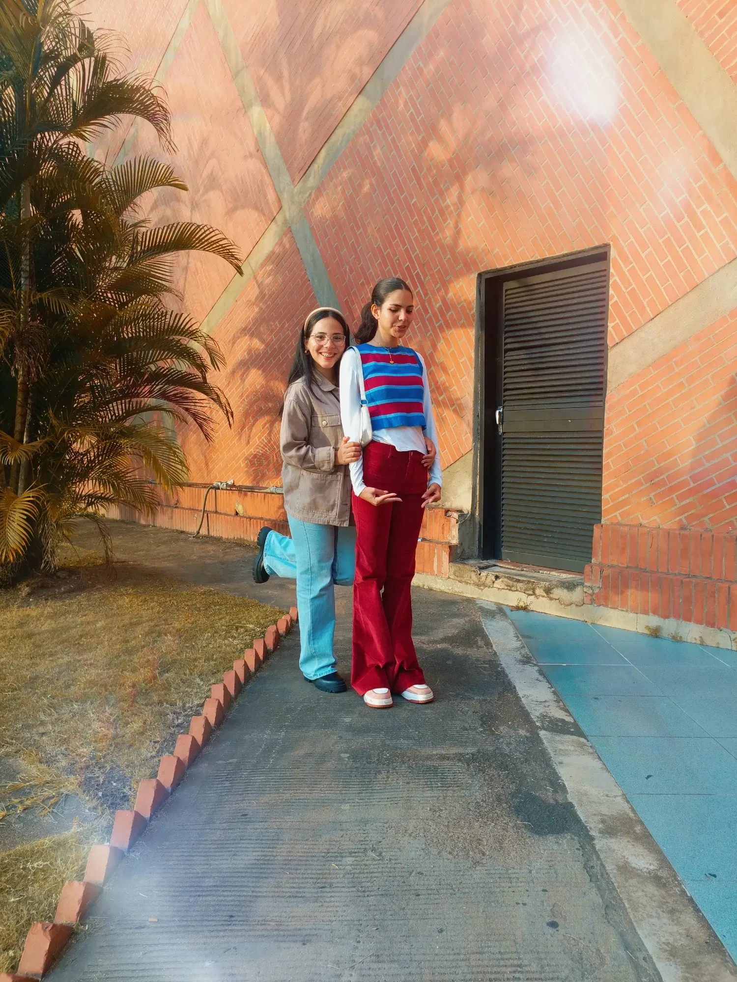xeeLMCdwWqnGM6D8_1000698688.webp
