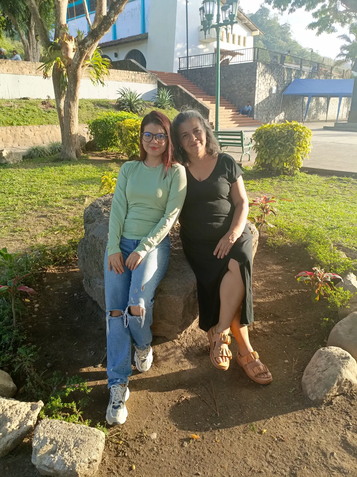 qvZ4qcimZPA8GaZG_1000348550.webp/