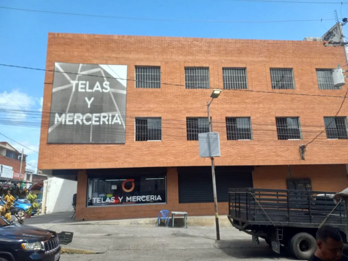 Walking through the center of Cabudare [ENG/ESP]