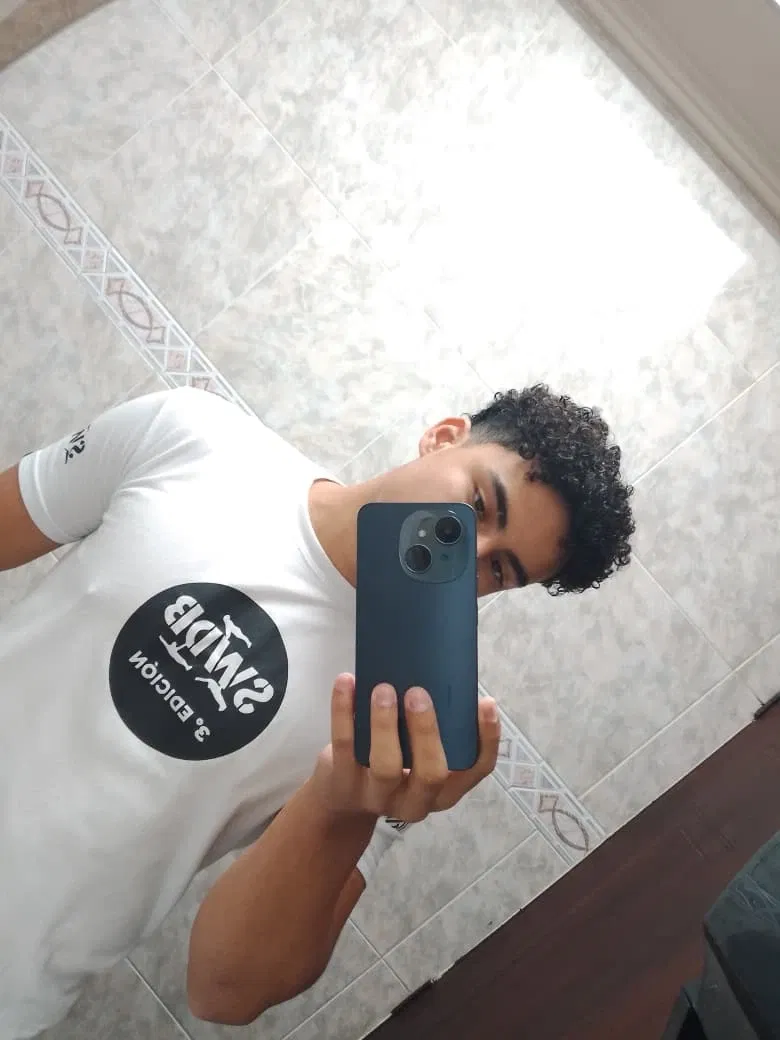 vKZVxap50RLSJXSf_1.webp