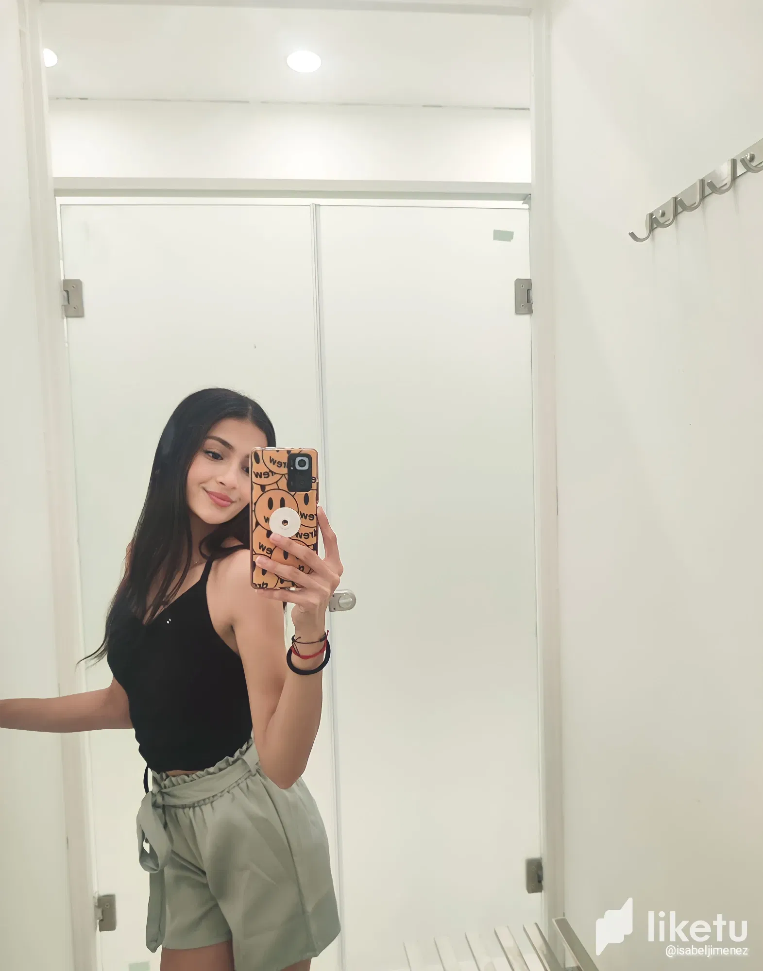 cllcvgvvc00kjbosz6n2ma1t9_1000206912.webp