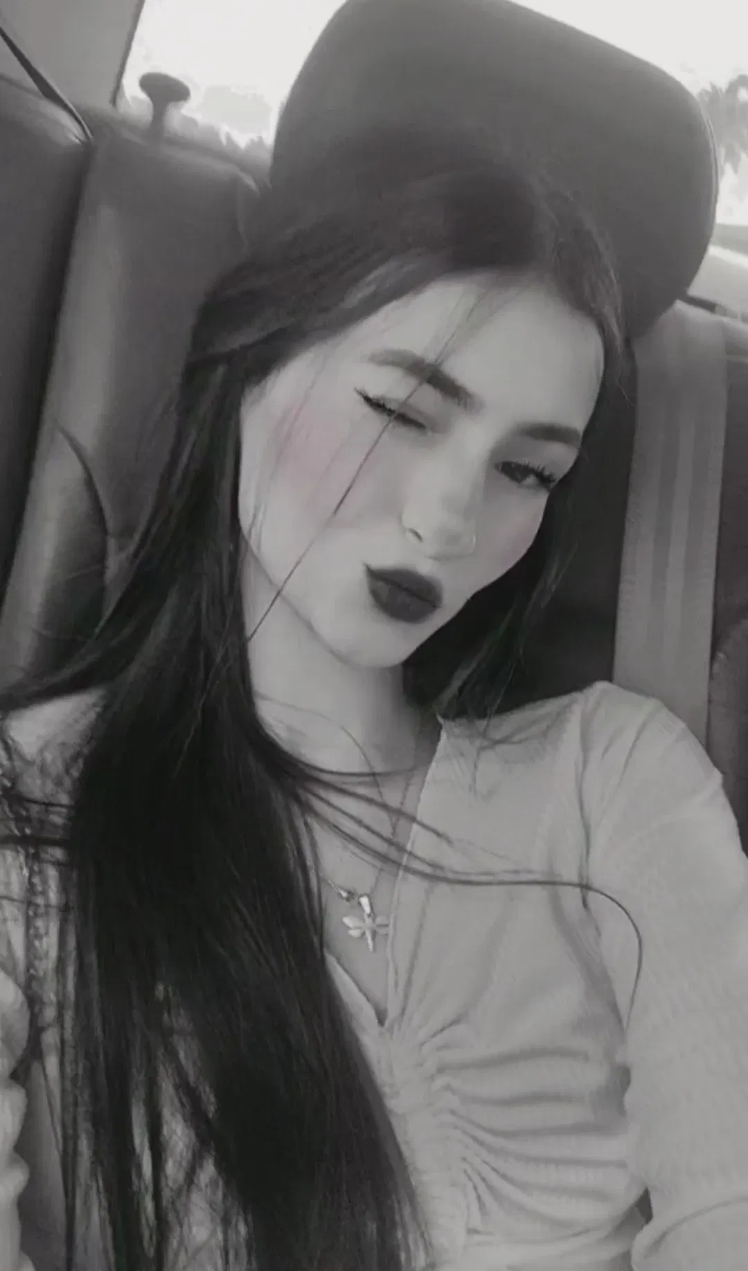 Looking for a good gift 🎁🎀[ENG/ESP] Buscando un buen regalo