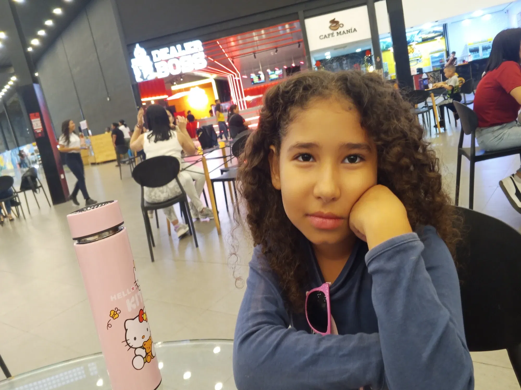 LZotHbmn8Aj0U4RJ_1000618002.webp