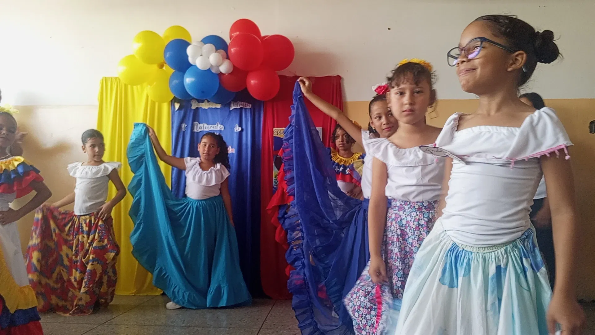 [Eng-Esp] Símbolos Patrios y Naturales de Venezuela 