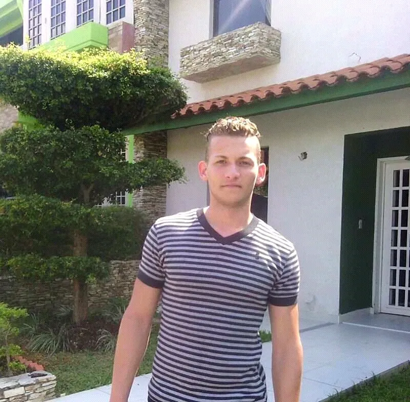 gXWU0JtQZgJyffdX_FB_IMG_15530598720617072_1.webp