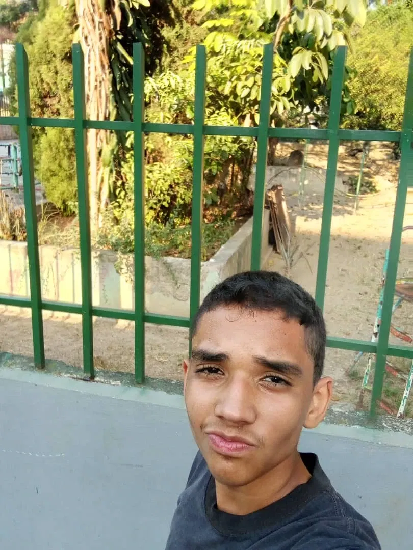 ZVzA4lsxXUDvlKE2_1000418482.webp