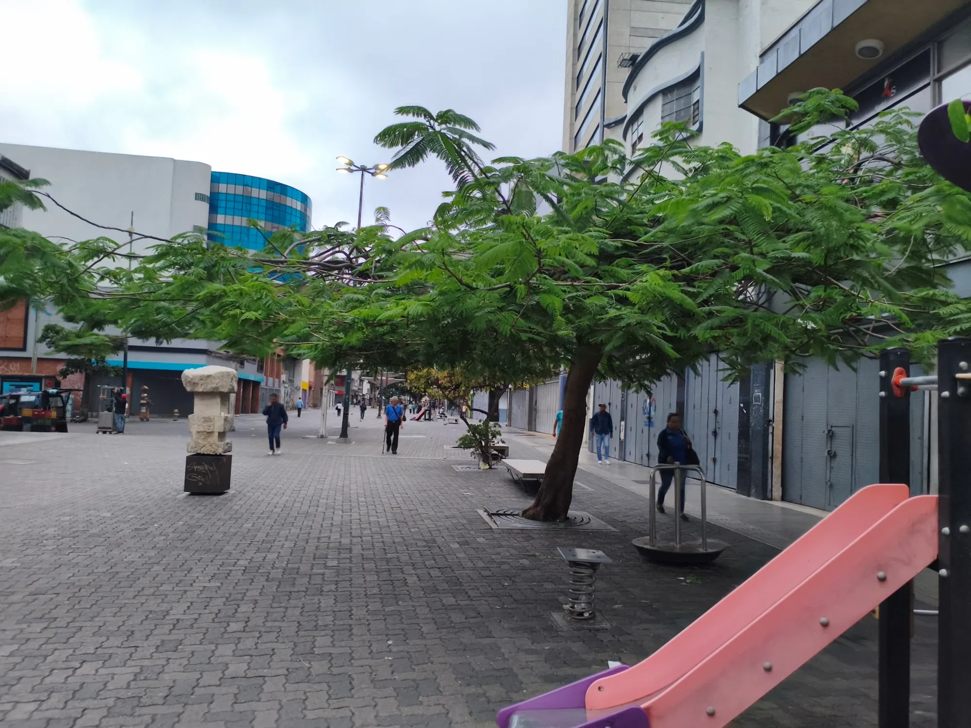 JlSOlf070fdBYnaE_1000070893.webp