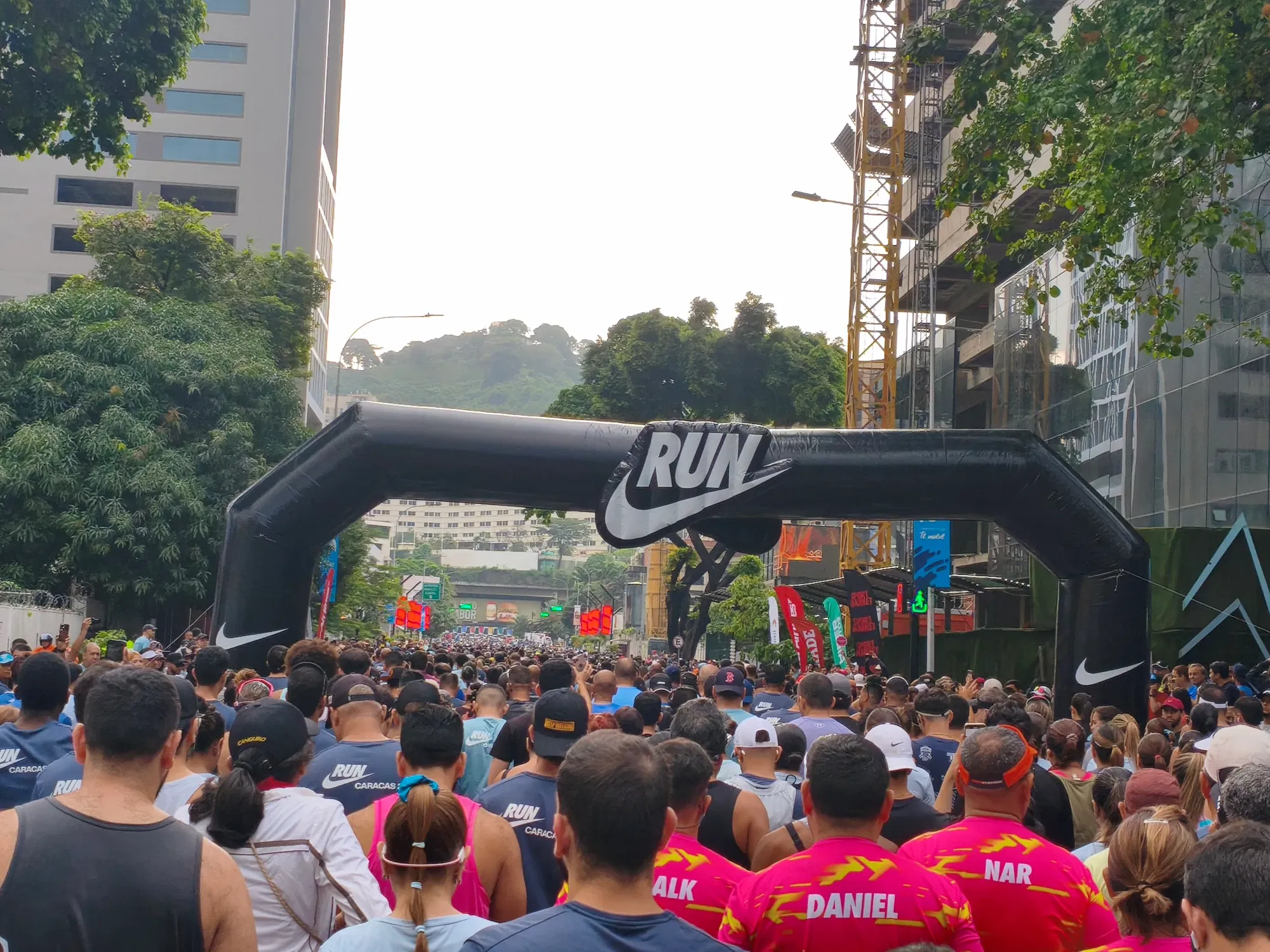 NKovAA…
Payout: 1.546 HBDDía de Competencia y Alegría en la Nike Run Caracas 2025
2025-11-03 01:36<liketuimages> <center> ![VYJdYjTeulBTzrNd_1000165343.webp