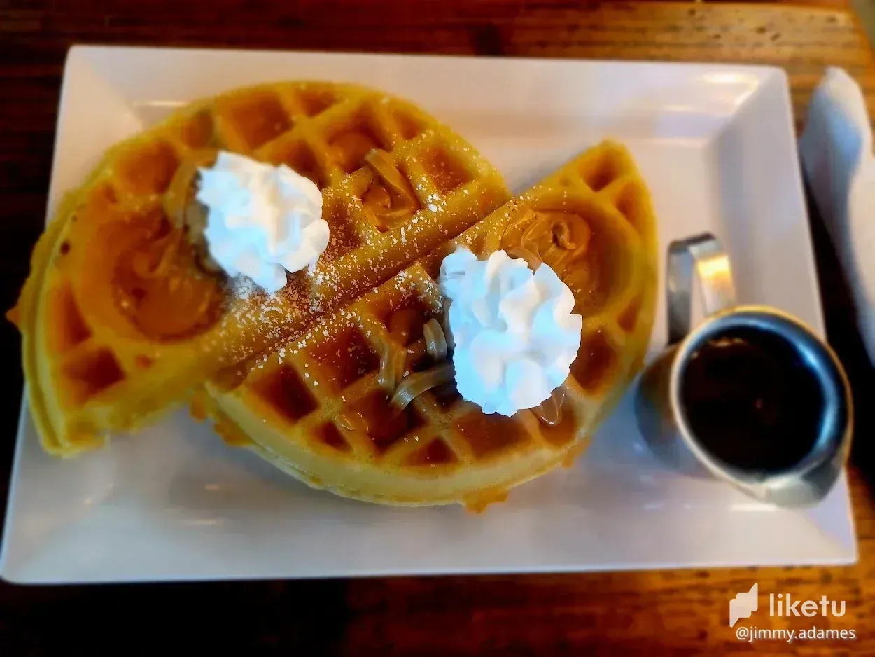 cl7q807zu007215m7bafg6xim_Just_Lovin_Waffles.webp