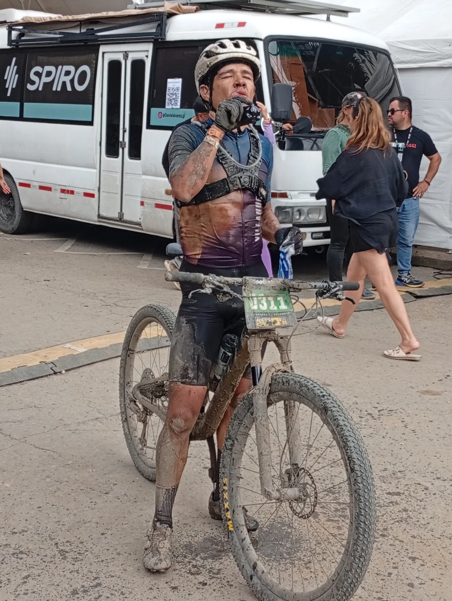 UpVE648UBRwIY20k_1000158647.webp