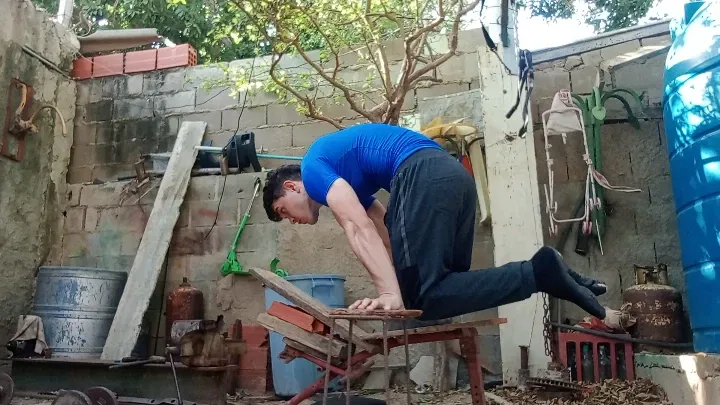 Plancha y Pecho en casa de mi amigo (ESP 🇪🇦/ENG 🇺🇲) 