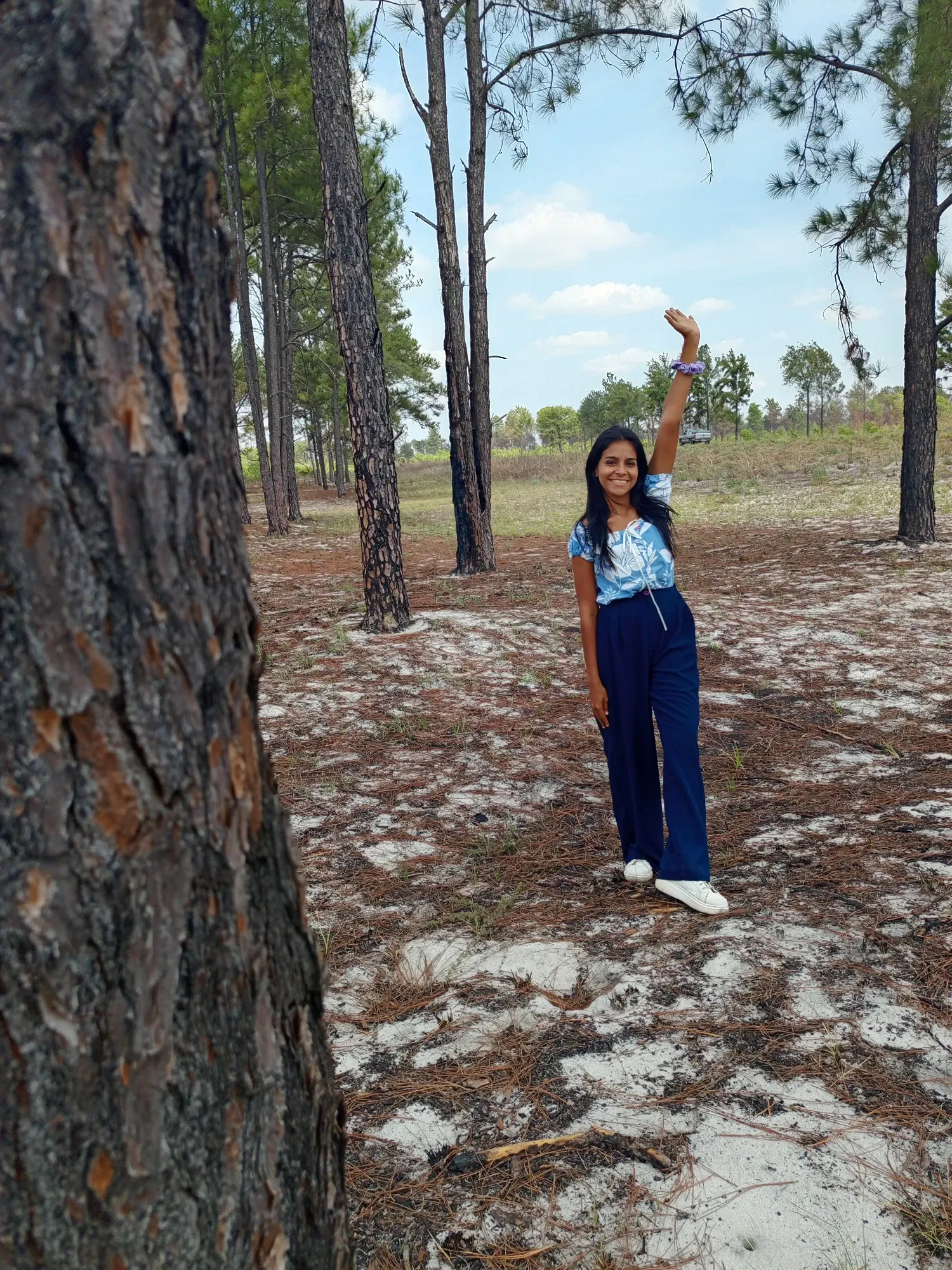 LhYVCLBKLEjEKs45_1000211644.webp