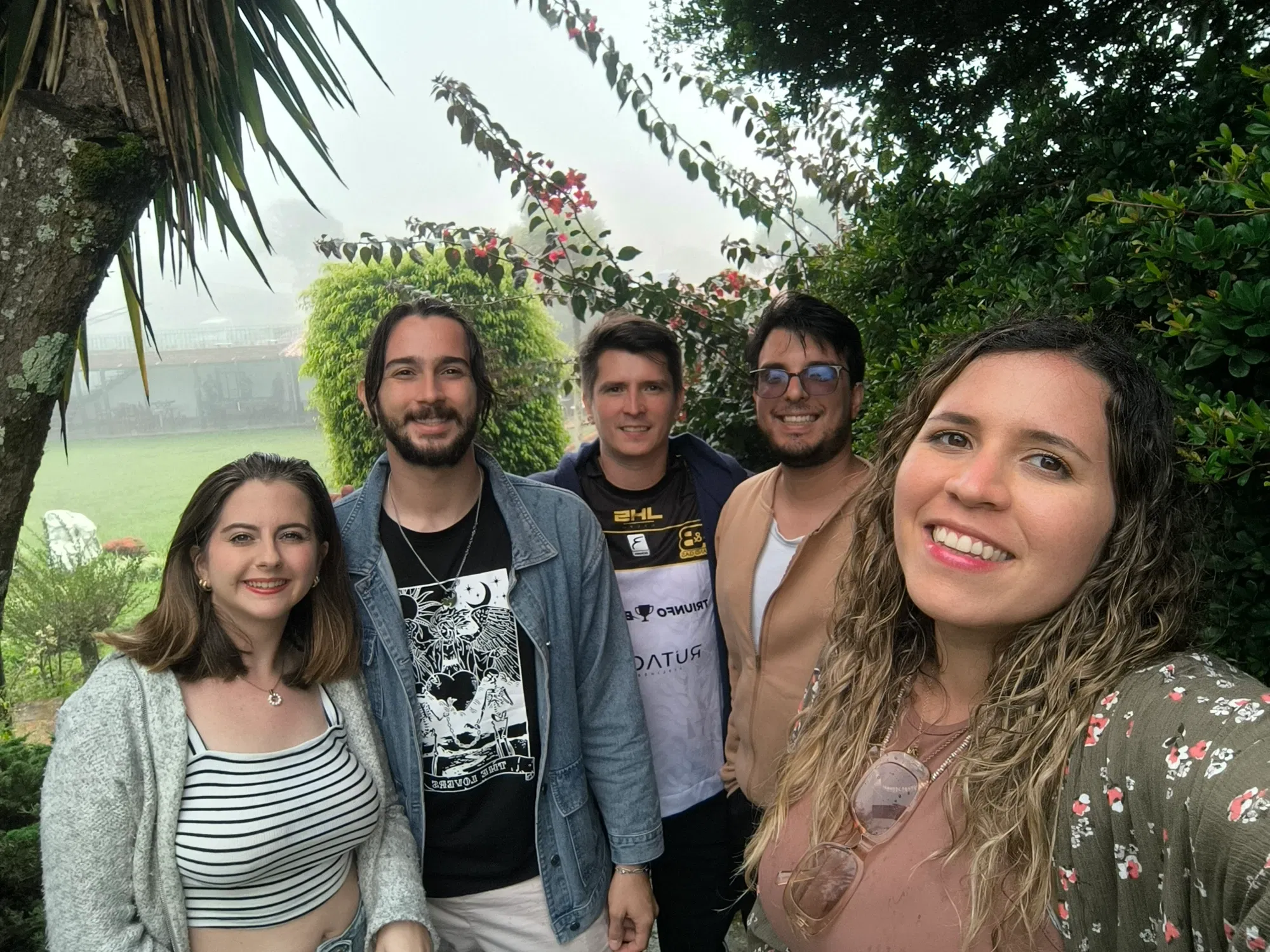Yj0jlXRVgrCGNTSo_1000911456.webp