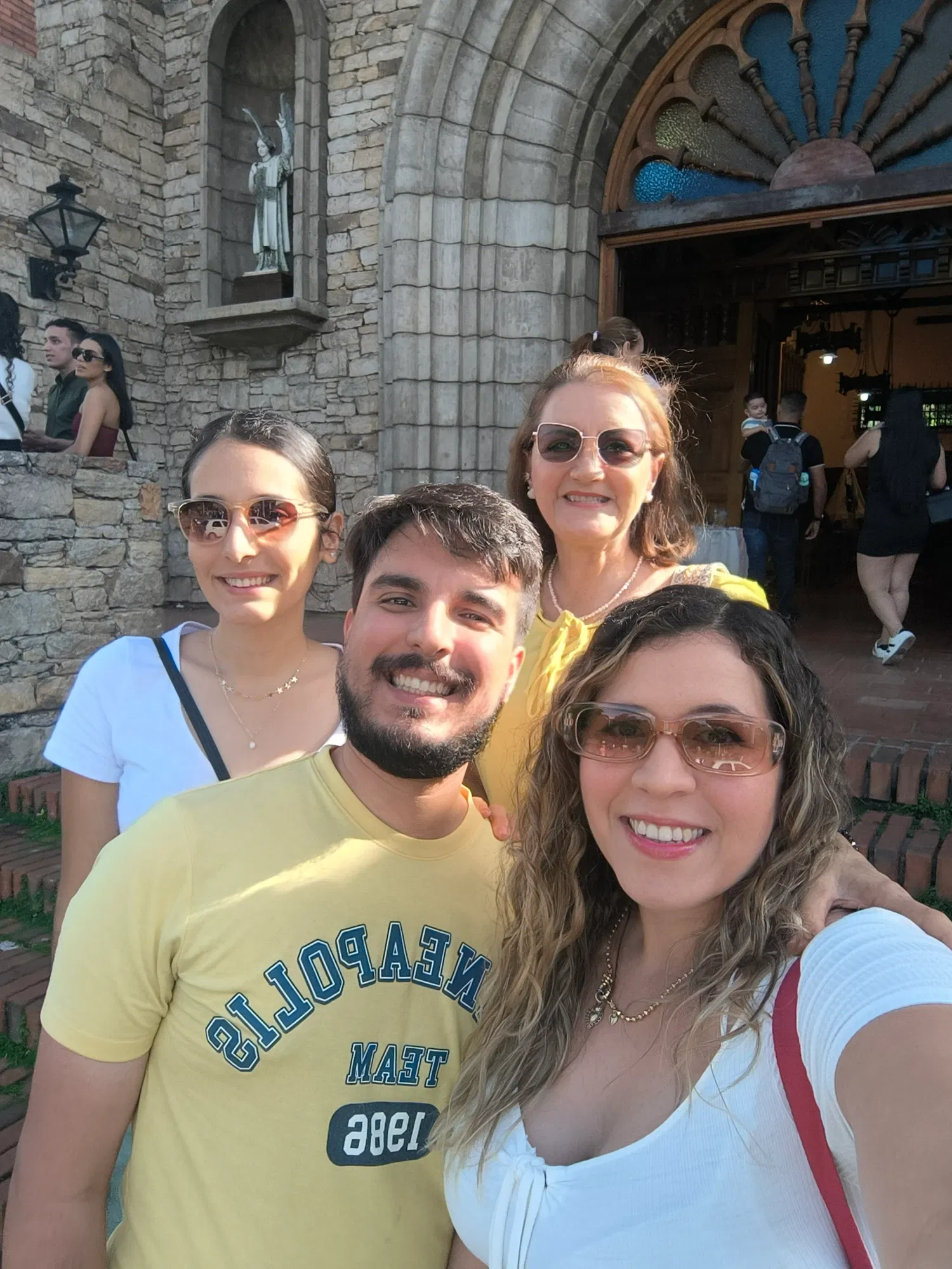 hYMqZGNjfmgI0bb8_1000873080.webp