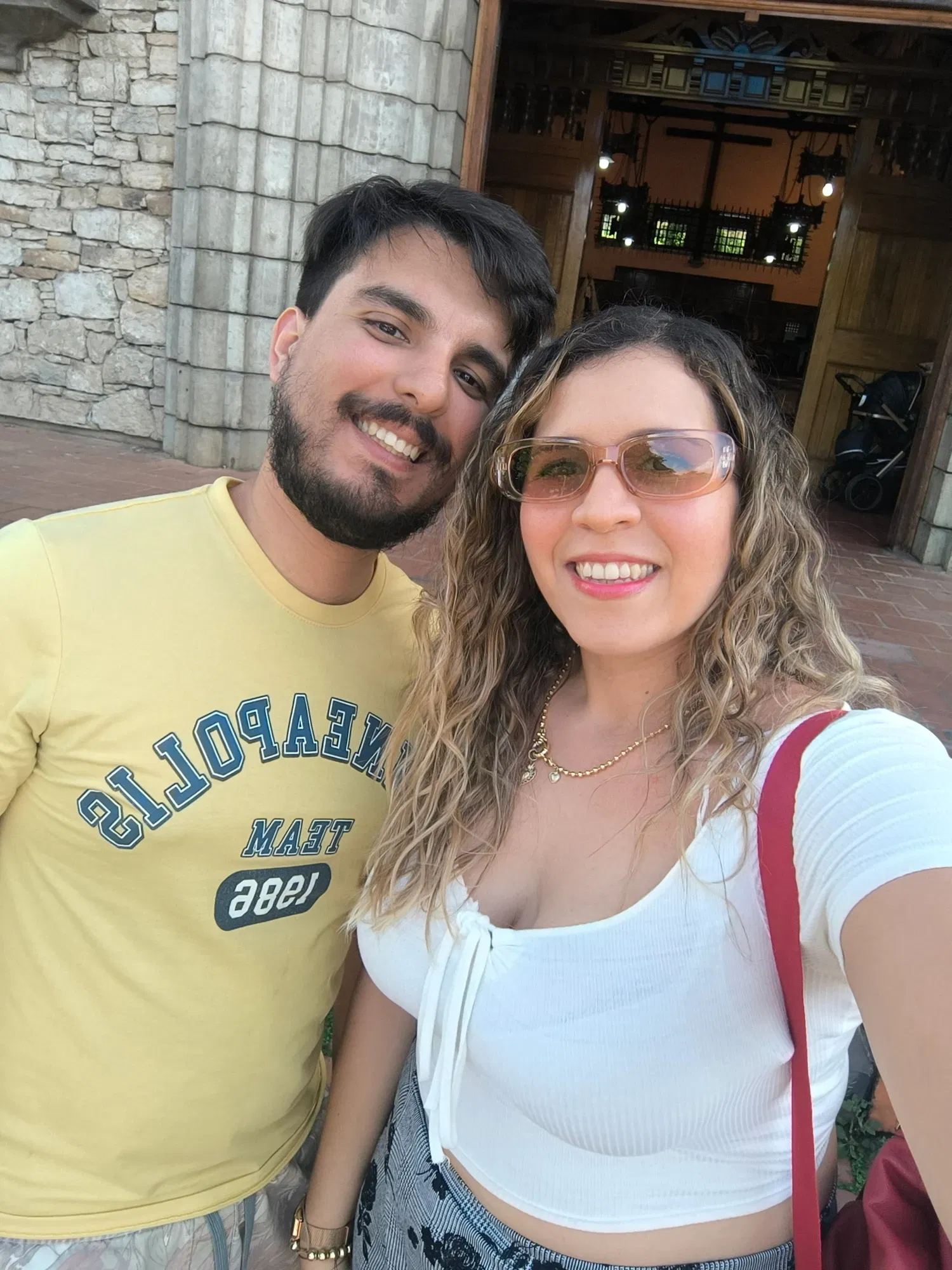 i0qgq3sGVvQUFrN2_1000873074.webp