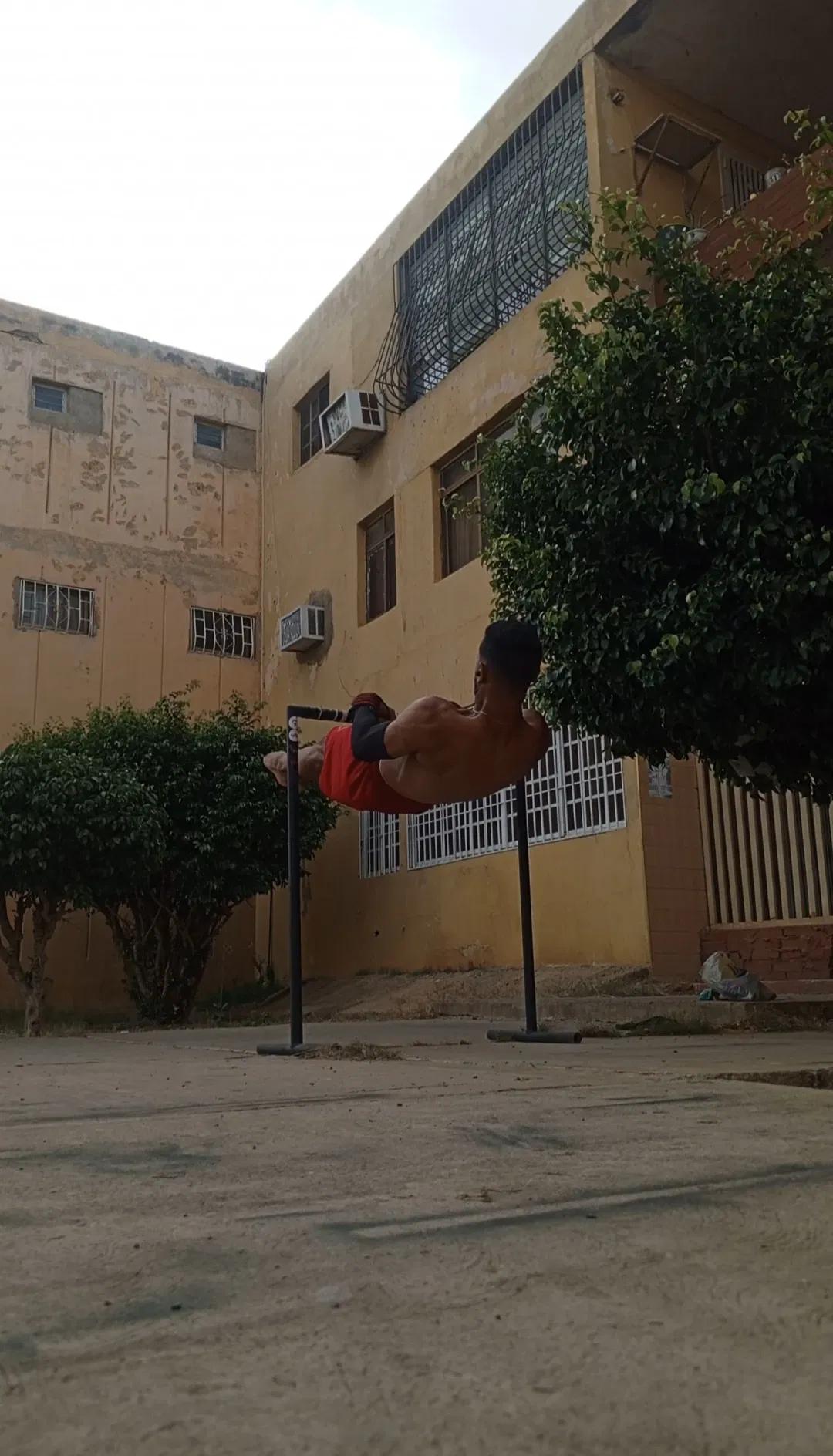 rYTPDaFl4FJ5D9vD_1756556876164.webp