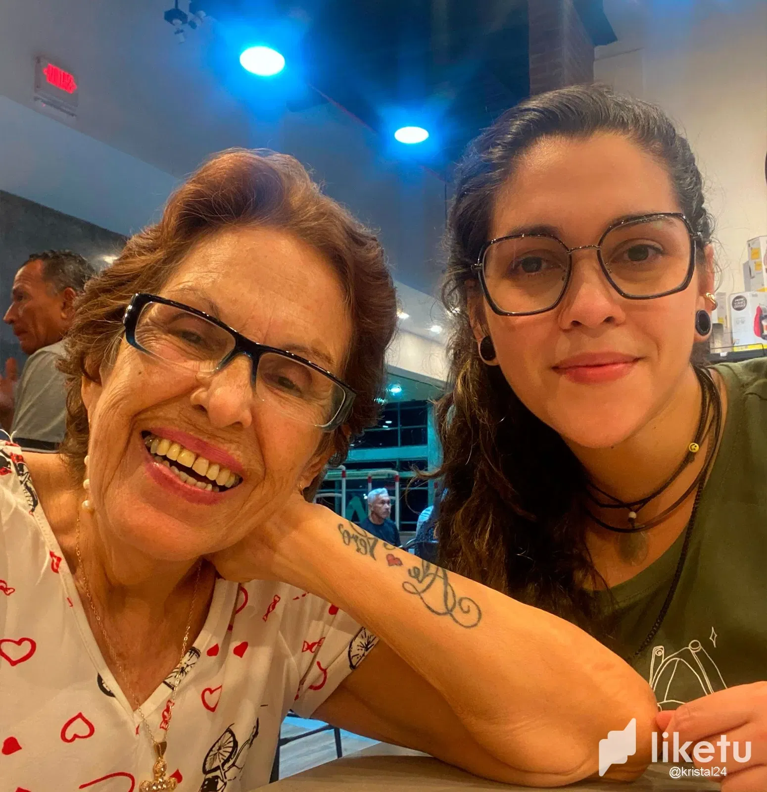 clqc328bt05doeqsz5a265dtd_guaovero.webp