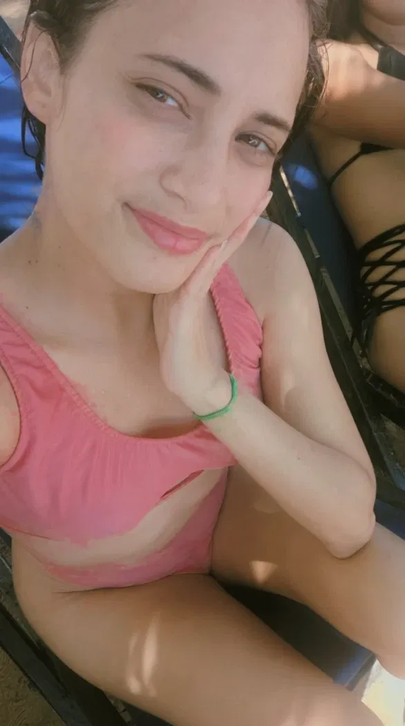 S3Sp3pwVd7vNMB6r_PrettyMakeup_20241126112534456_1.webp