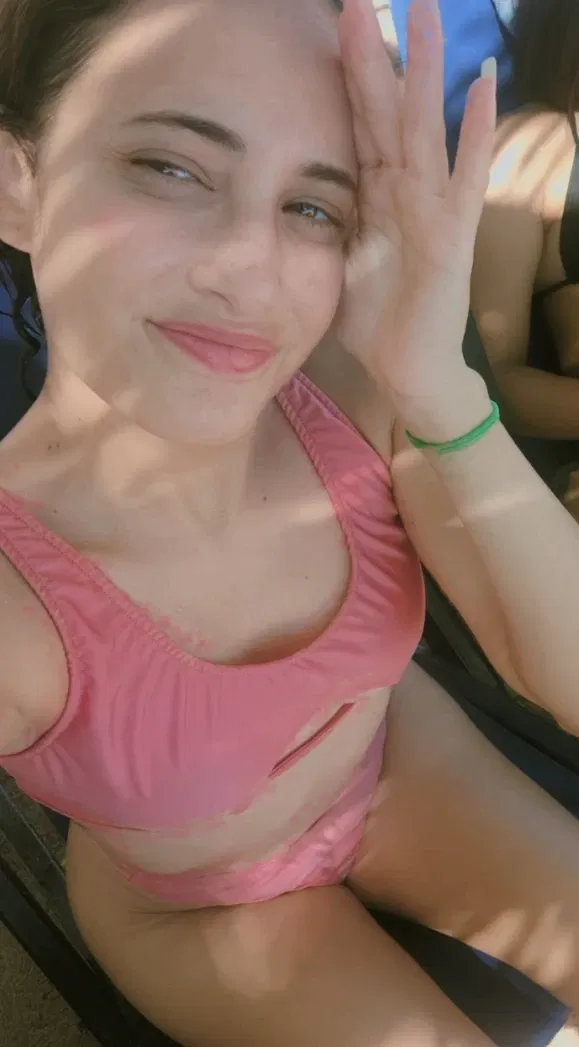 dQi6tZb7Jg6bJEFw_PrettyMakeup_20241126112557766_1.webp