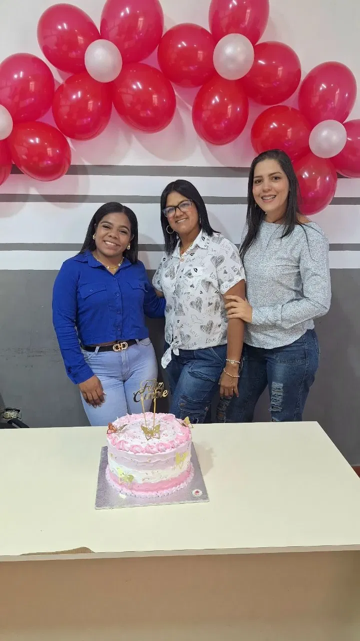SadluFNDTr3tkryX_1000970860.webp