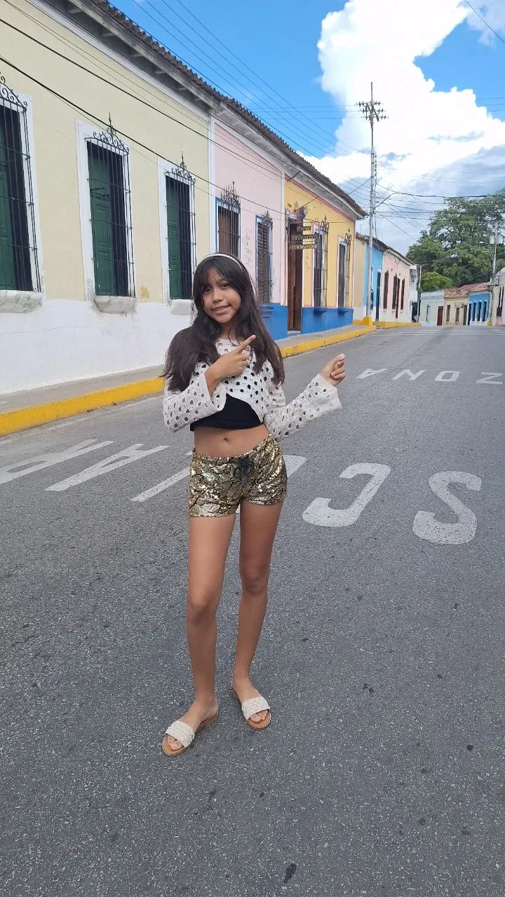 eFfq8RgzshlXo4jo_1000949020.webp