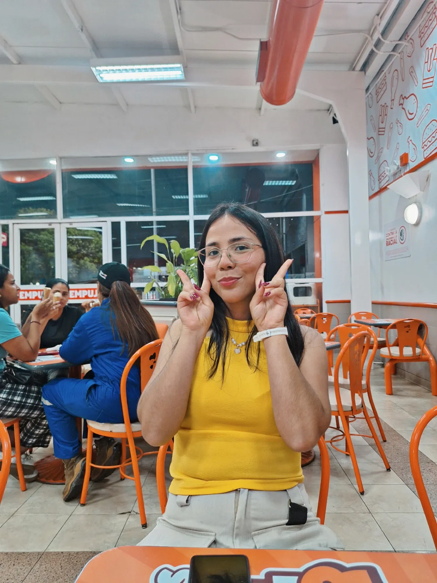 C0WpUfZkyXJISH3r_1000771949.webp
