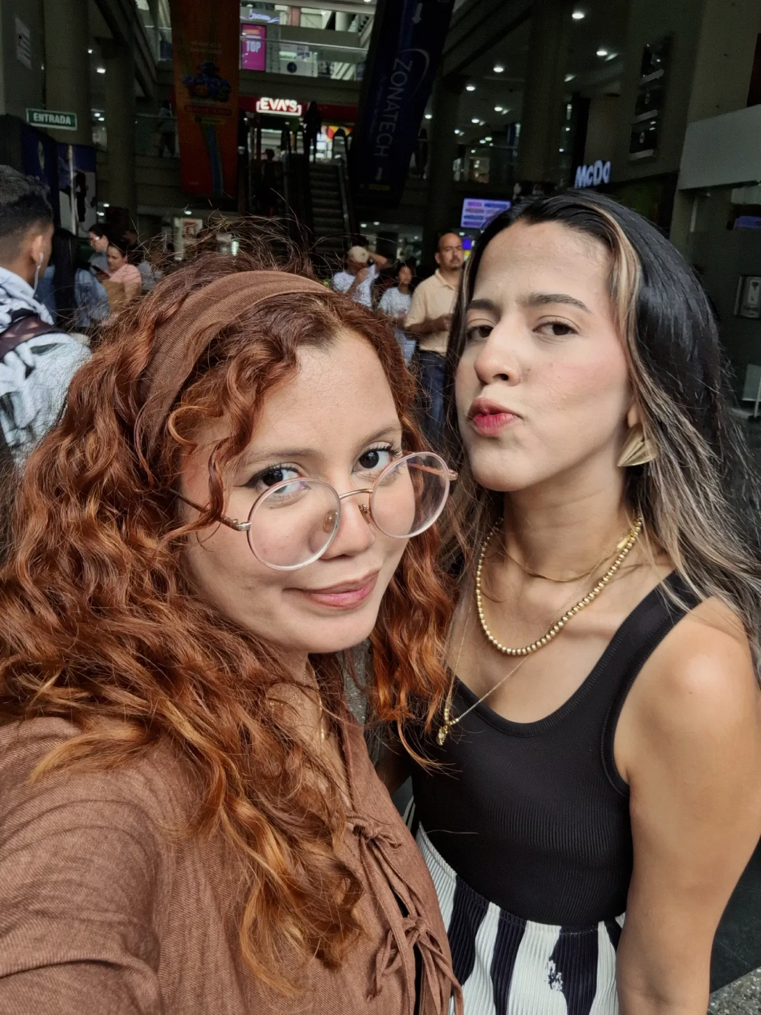 UYl3eybYxYJHsNYu_1000810714.webp