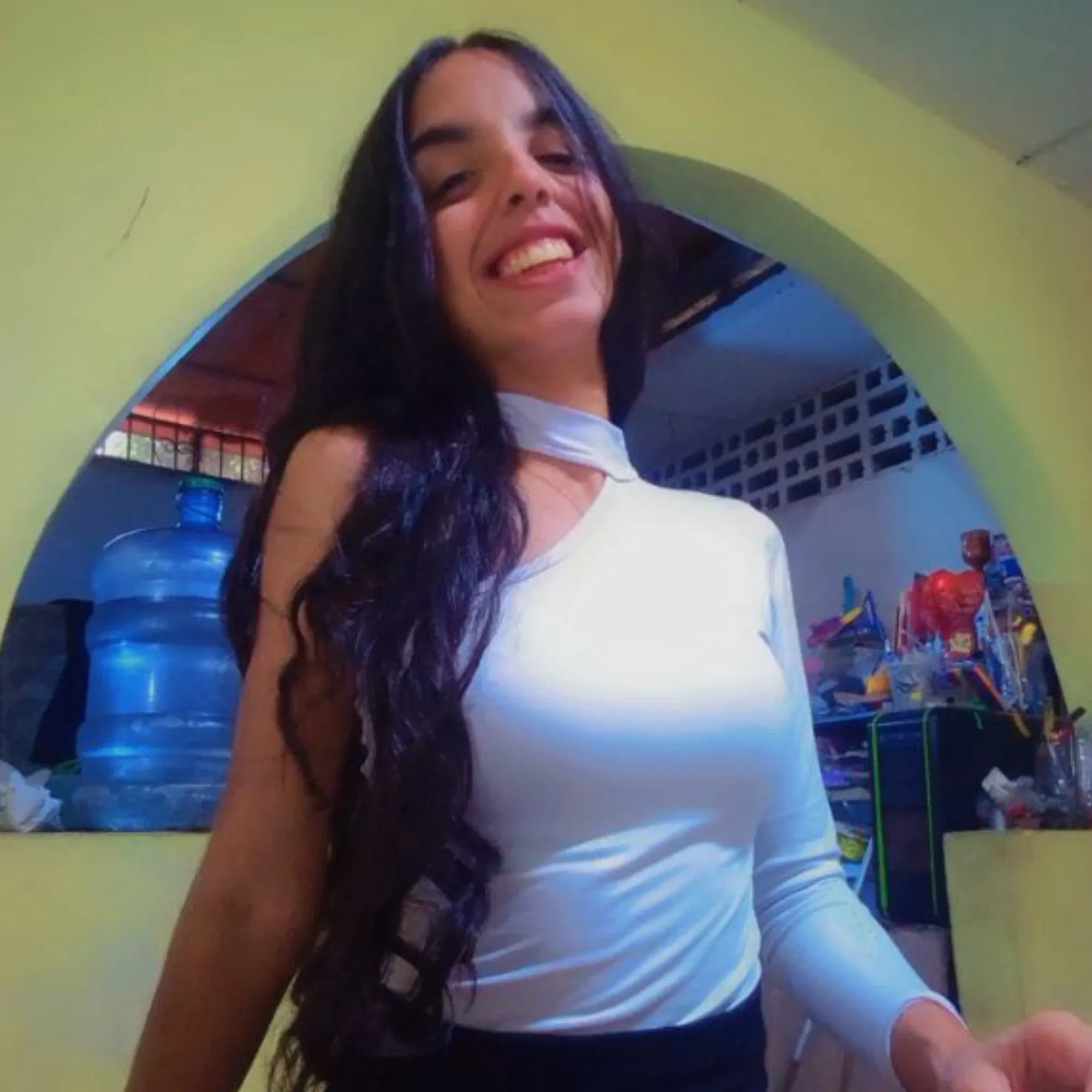 wqJG2FvVVWKW28ZT_InCollage_20250625_234640499.webp