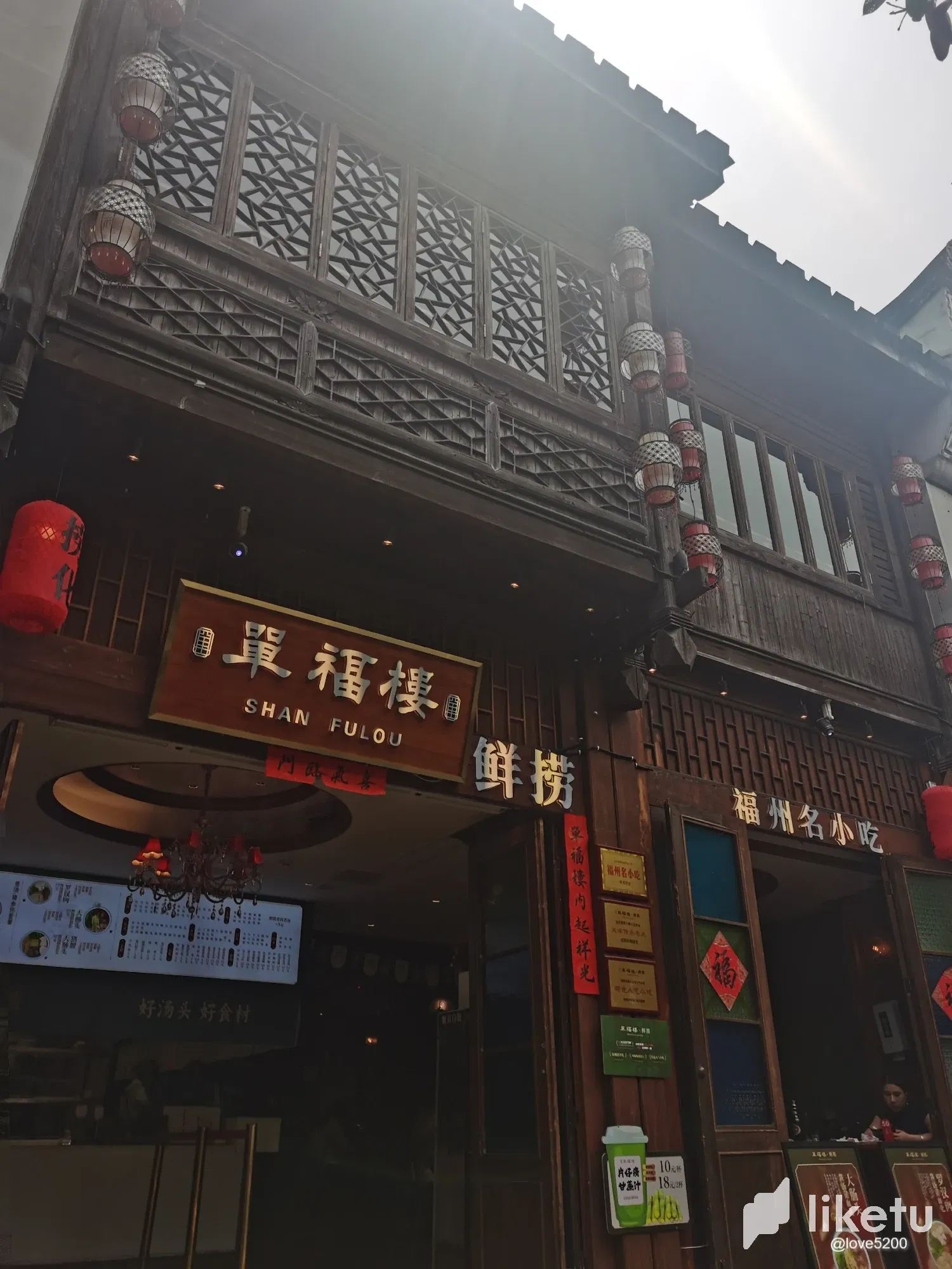 1vRoQG1cb72Ymj0S_3.webp