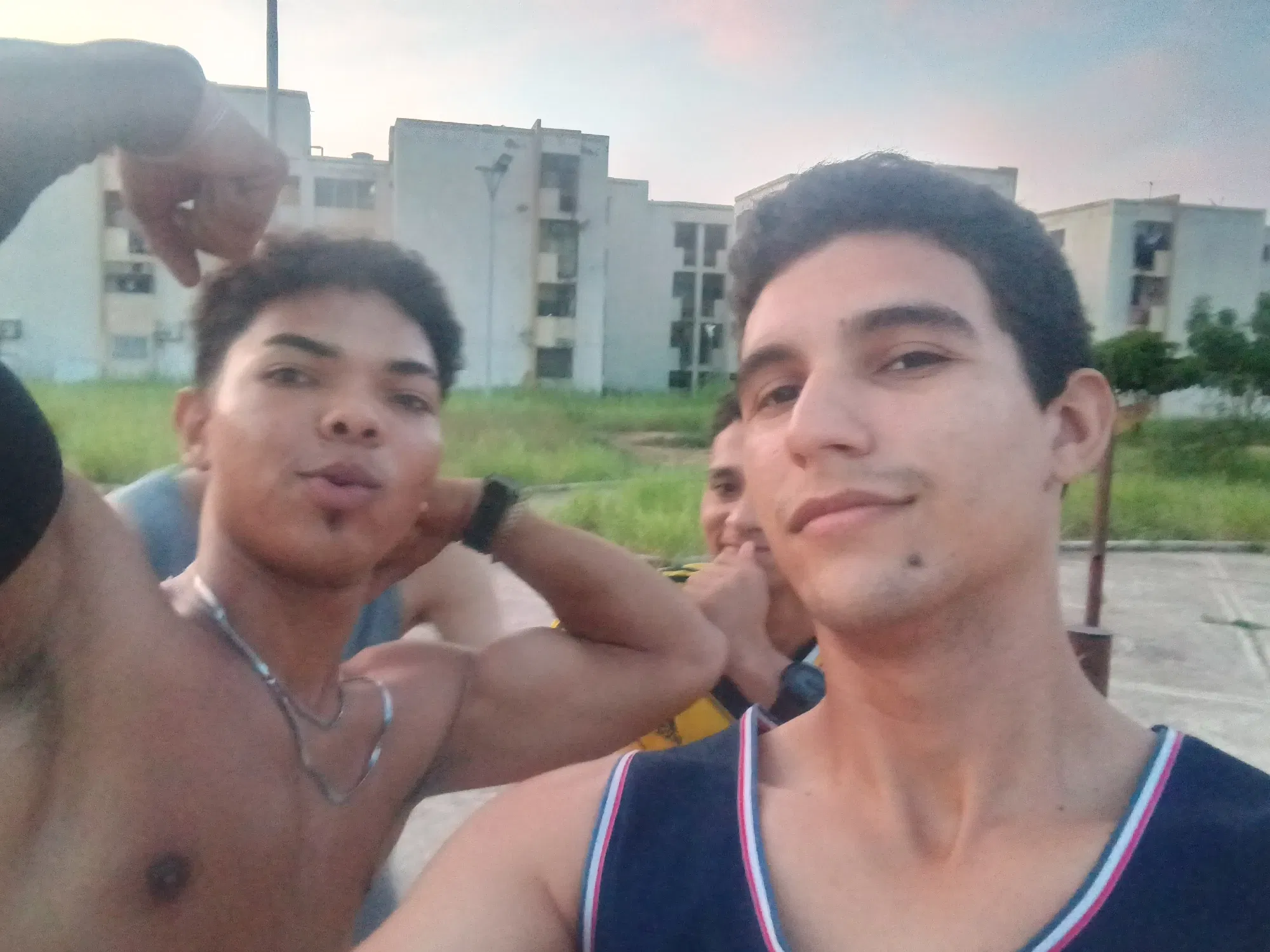 XXA0XIEtqNzFQI6c_1000423389.webp
