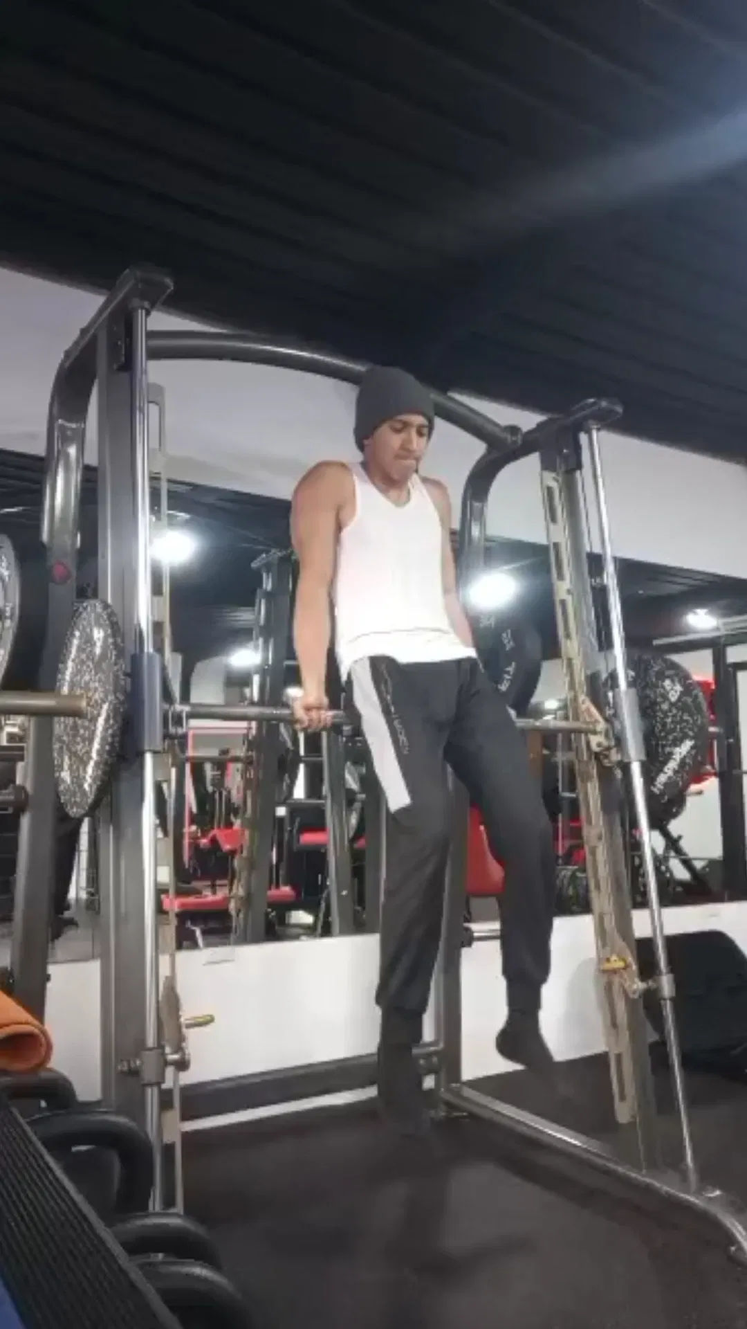 Bbi1iDDZCLVBebM8_1000262852.webp
