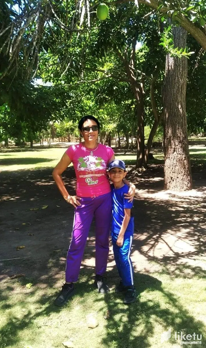 omfSMQsnCA44a4Pi_park.webp