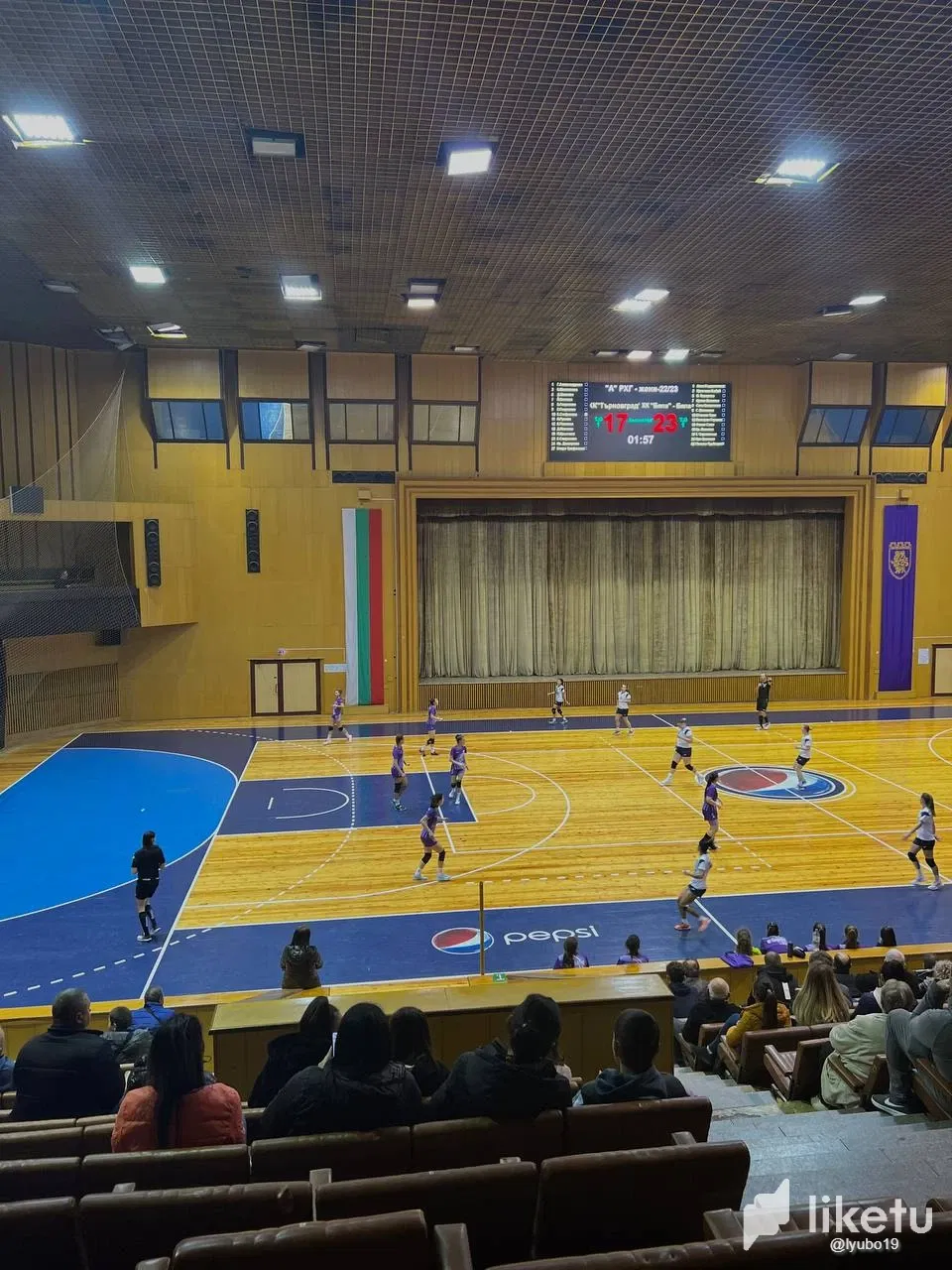 clcdbci2r00rh8tsz9yd57b2s_handbal_1.webp