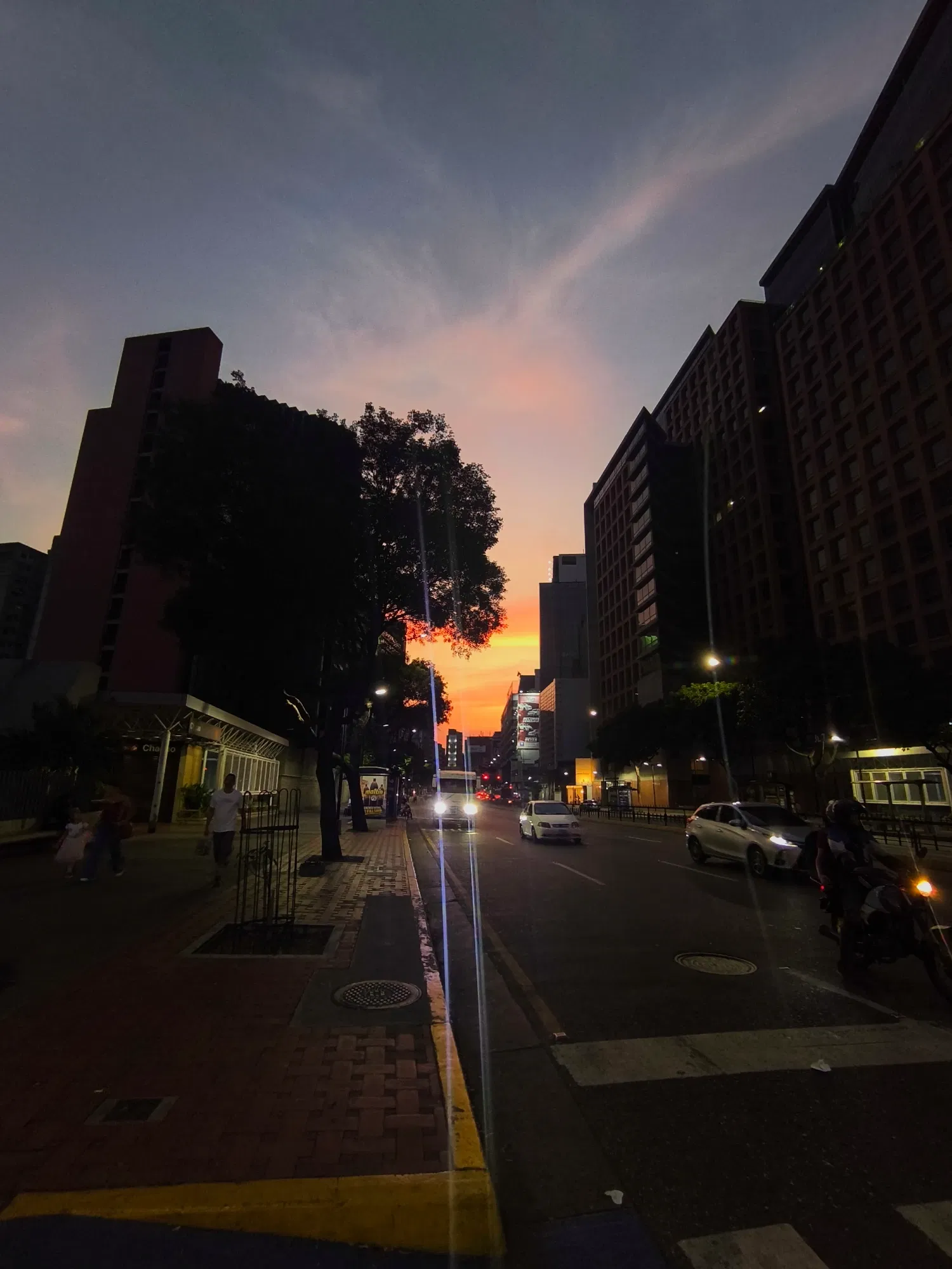 H1QeKZRVP3DotzG2_1000688537.webp