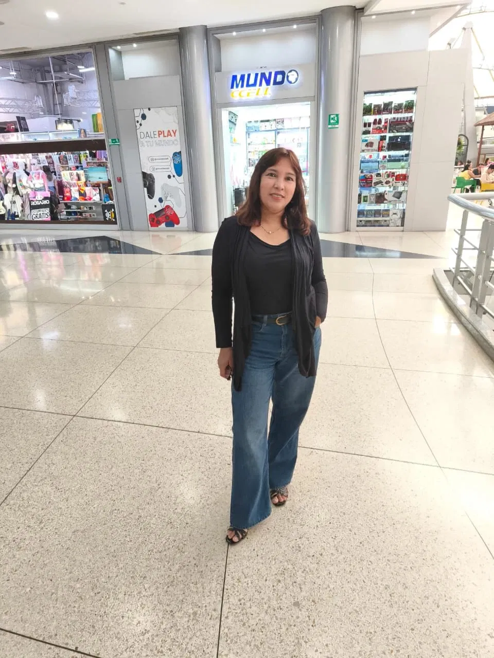 yRH0WdcfZvvGwUk4_4.webp