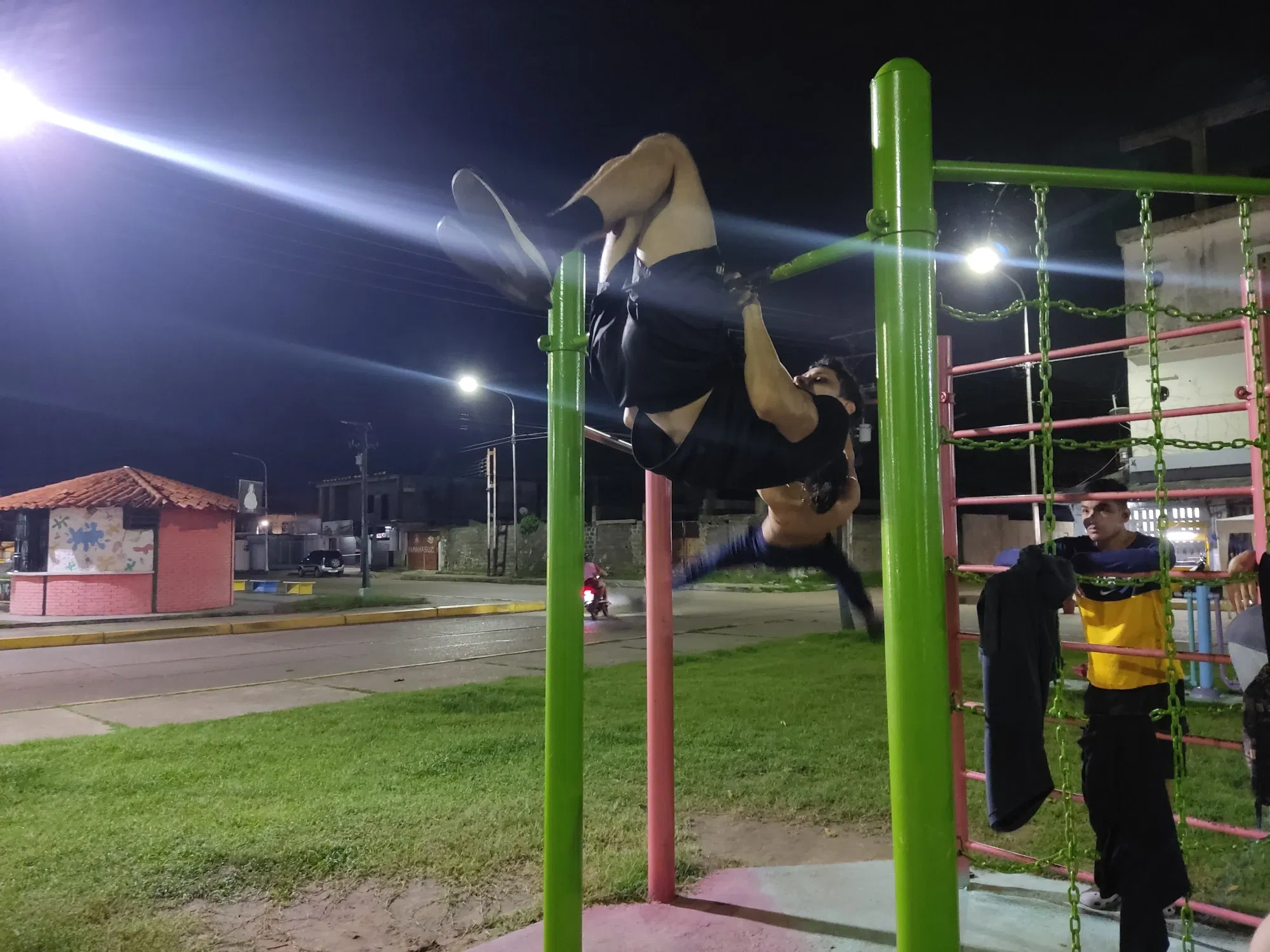 7cNtySJ3R49i0p9Q_1001810444.webp